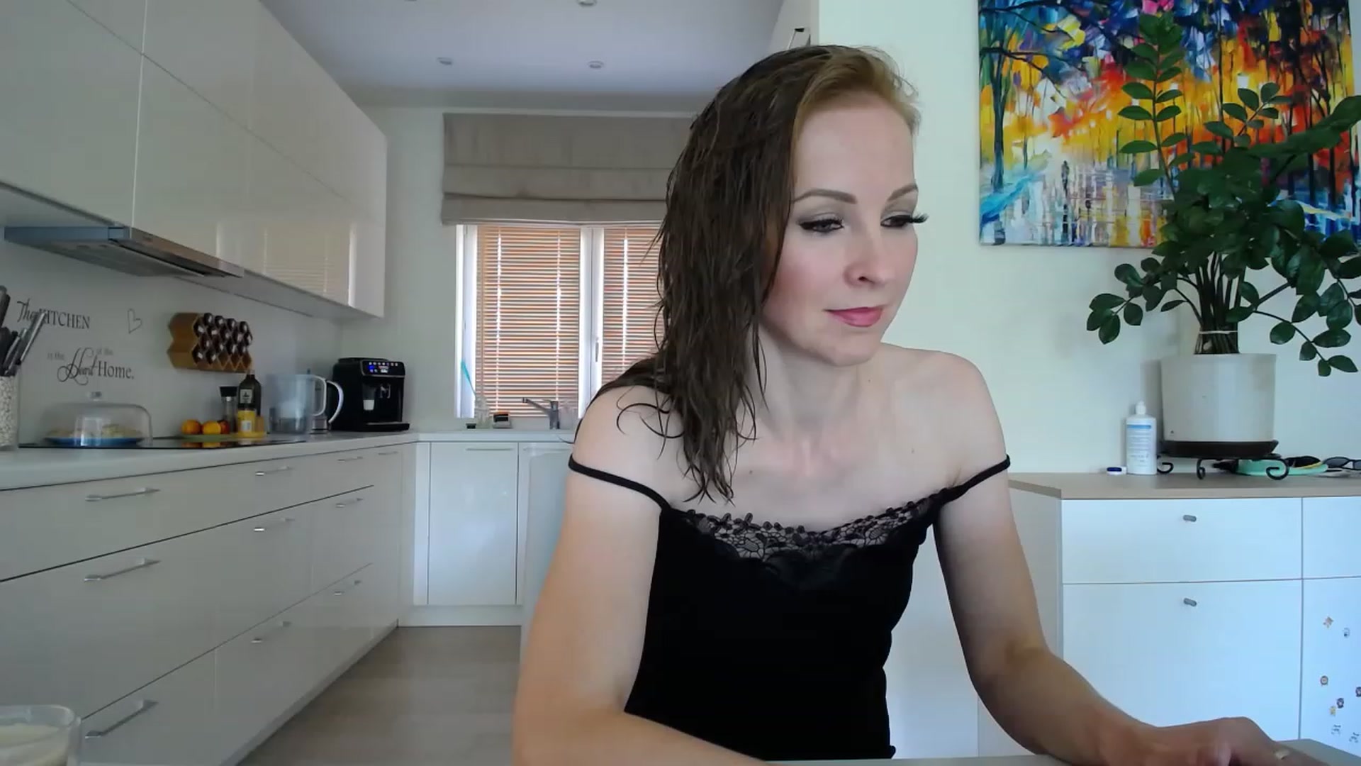 Gallery image thumbnail from HolyEmily's myfreecams stream on, 06/30/2023, 10:18 image 12 of 20