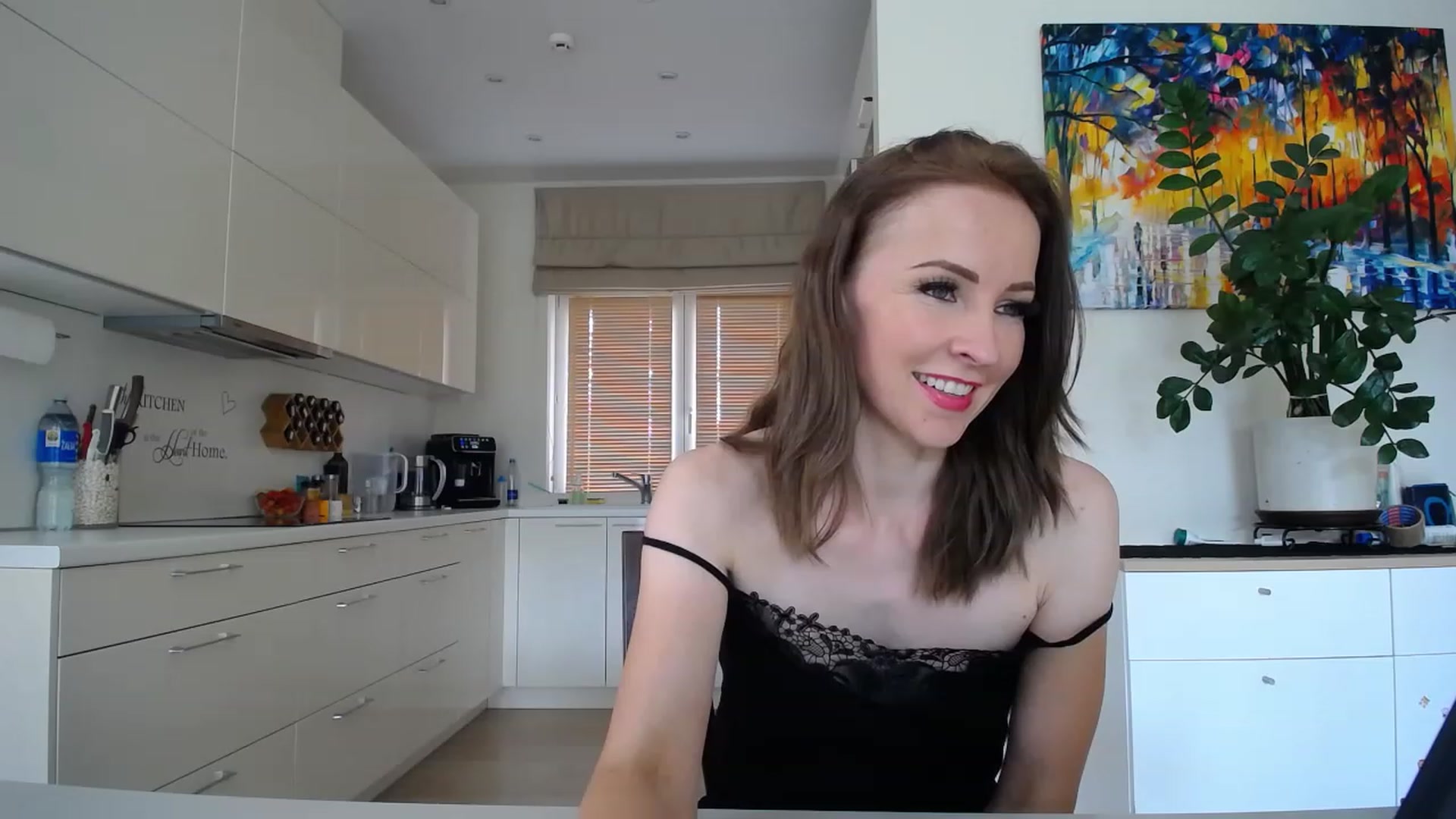 Gallery image thumbnail from HolyEmily's myfreecams stream on, 07/20/2023, 12:27 image 18 of 20