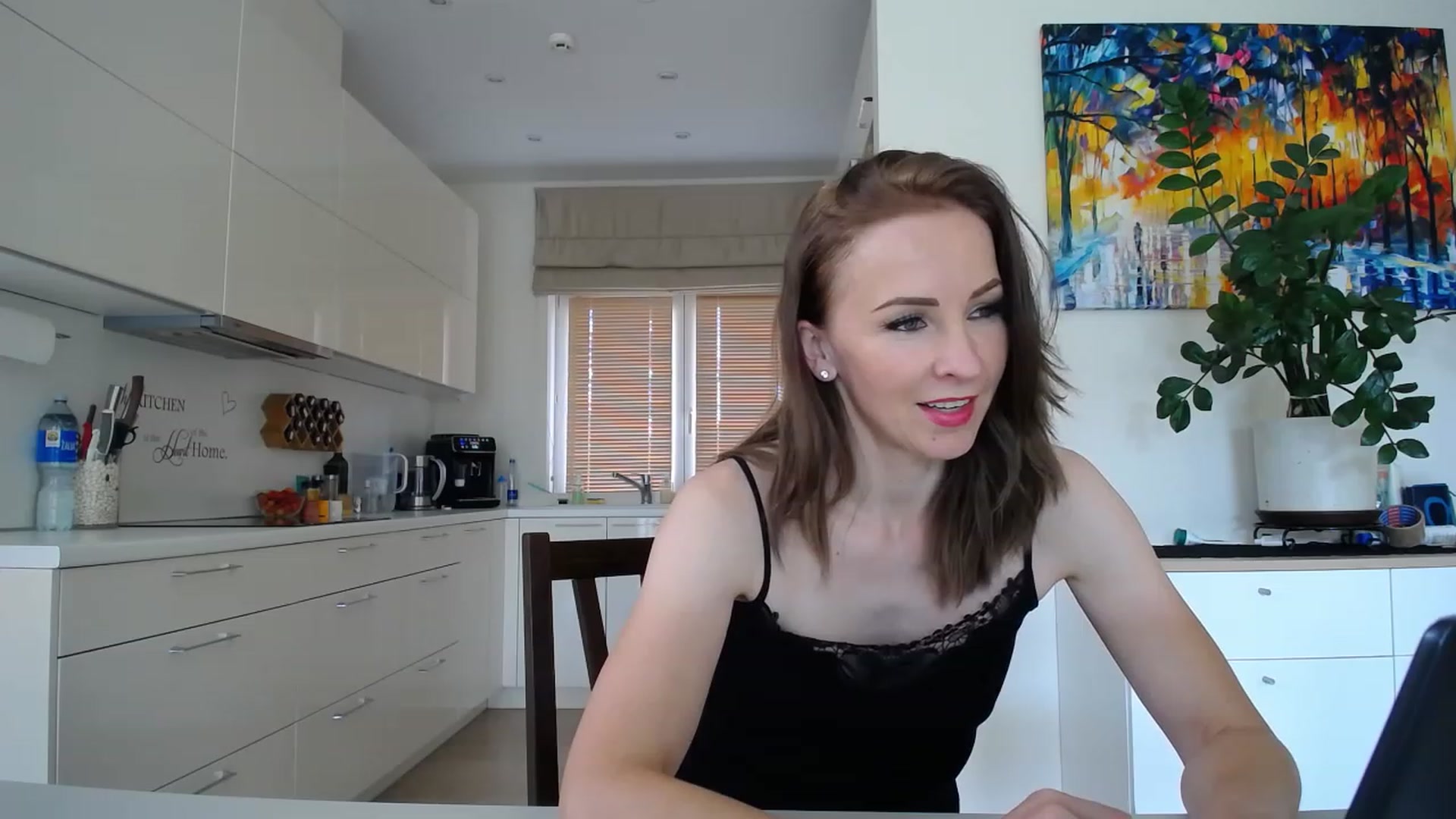 Gallery image thumbnail from HolyEmily's myfreecams stream on, 07/20/2023, 12:27 image 16 of 20