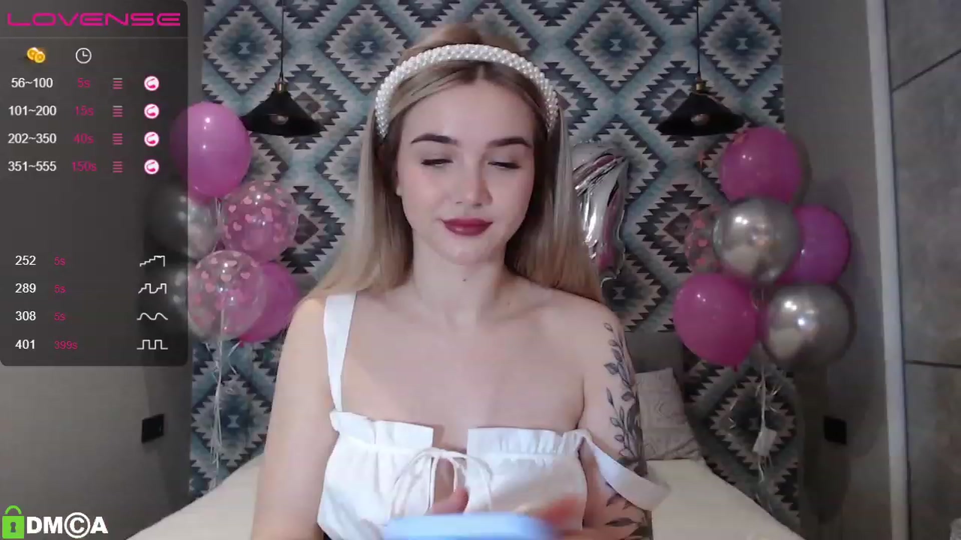 Gallery image thumbnail from HolyMeow's myfreecams stream on, 03/18/2023, 24:09 image 3 of 20