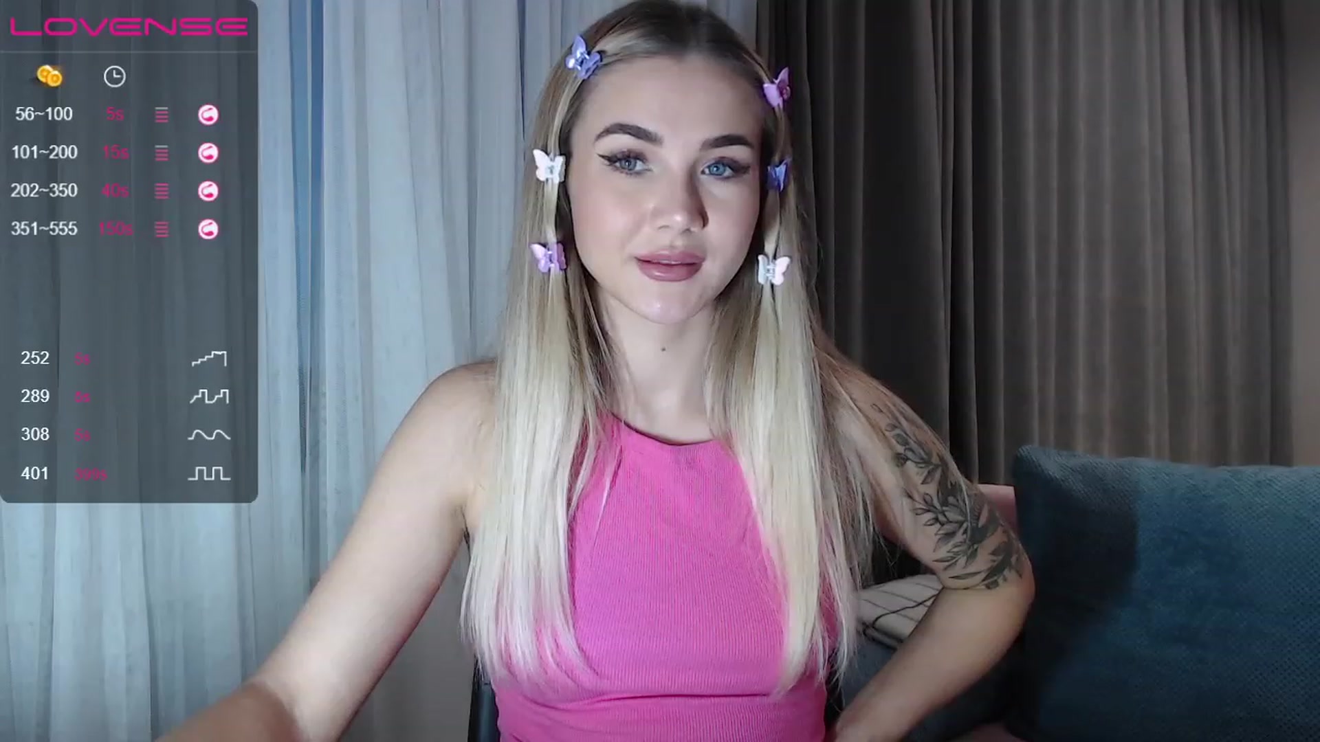 Gallery image thumbnail from HolyMeow's myfreecams stream on, 06/11/2023, 18:20 image 14 of 20