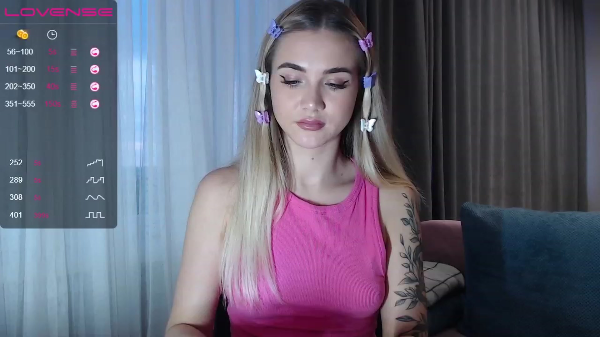 Gallery image thumbnail from HolyMeow's myfreecams stream on, 06/11/2023, 18:20 image 8 of 20