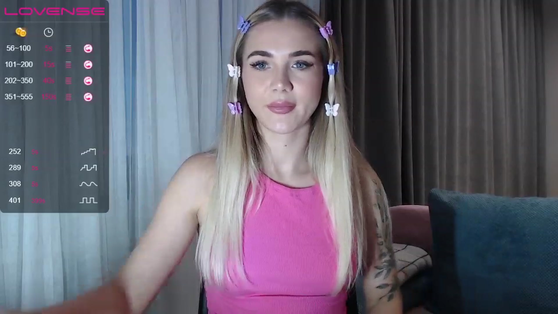 Gallery image thumbnail from HolyMeow's myfreecams stream on, 06/11/2023, 18:20 image 13 of 20