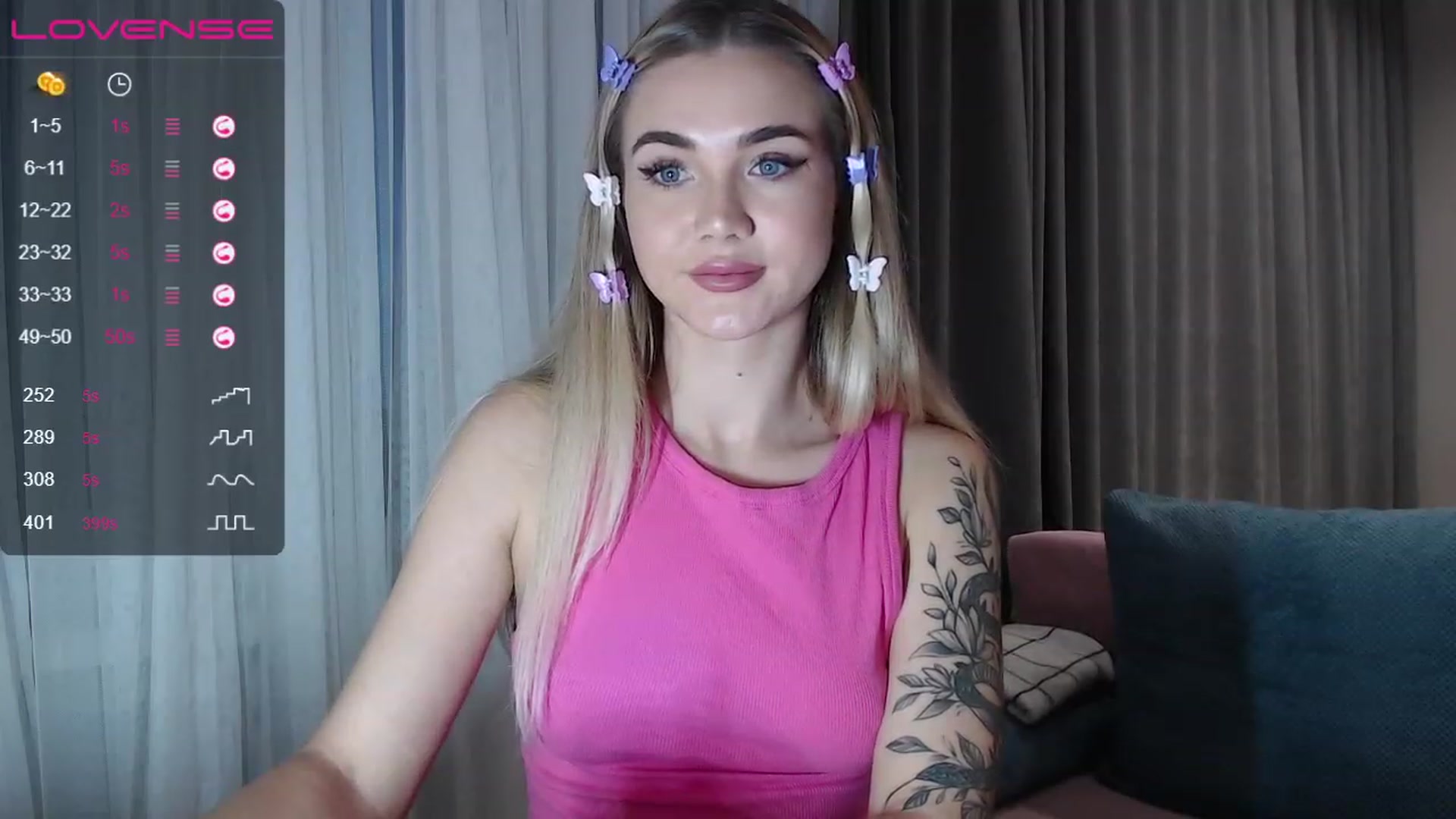 Gallery image thumbnail from HolyMeow's myfreecams stream on, 06/11/2023, 18:20 image 16 of 20