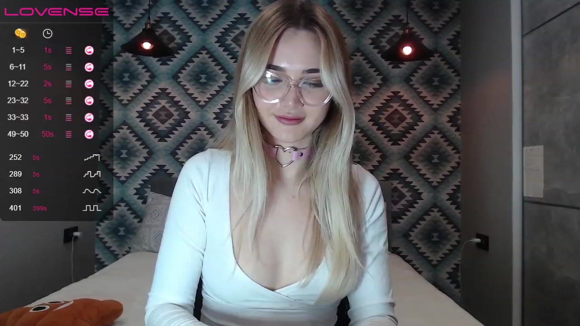 Gallery image thumbnail from HolyMeow's myfreecams stream on, 06/15/2023, 21:10 image 14 of 20