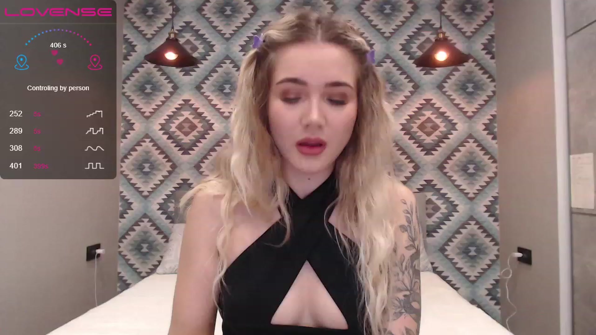 Gallery image thumbnail from HolyMeow's myfreecams stream on, 06/16/2023, 21:31 image 14 of 20