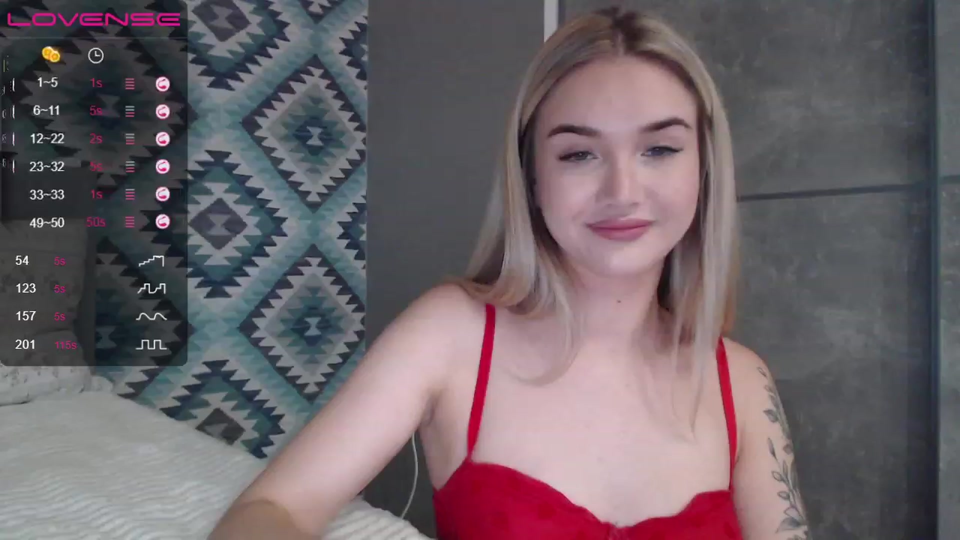Gallery image thumbnail from HolyMeow's myfreecams stream on, 08/04/2023, 17:27 image 11 of 20