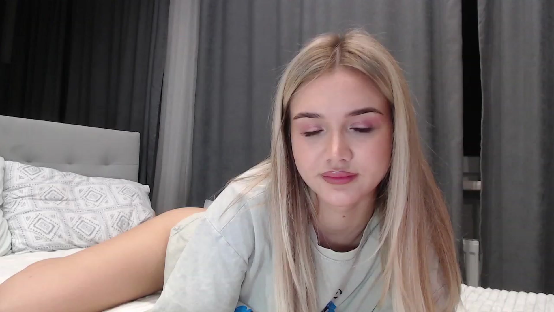 Gallery image thumbnail from HolyMeow's myfreecams stream on, 08/09/2023, 18:29 image 19 of 20