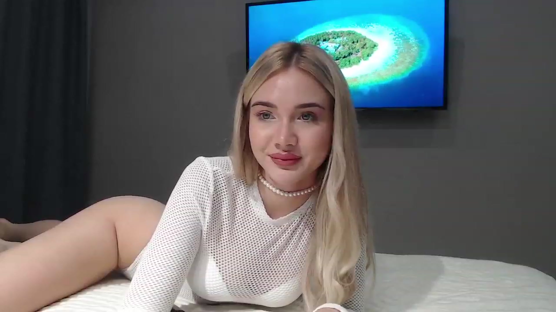 Gallery image thumbnail from HolyMeow's myfreecams stream on, 08/18/2023, 21:51 image 2 of 20