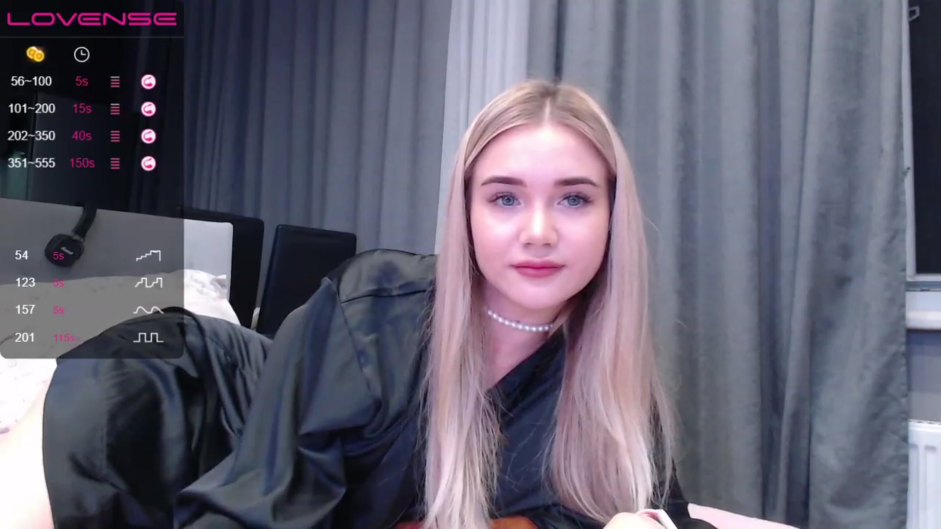 Gallery image thumbnail from HolyMeow's myfreecams stream on, 09/11/2023, 19:49 image 18 of 20