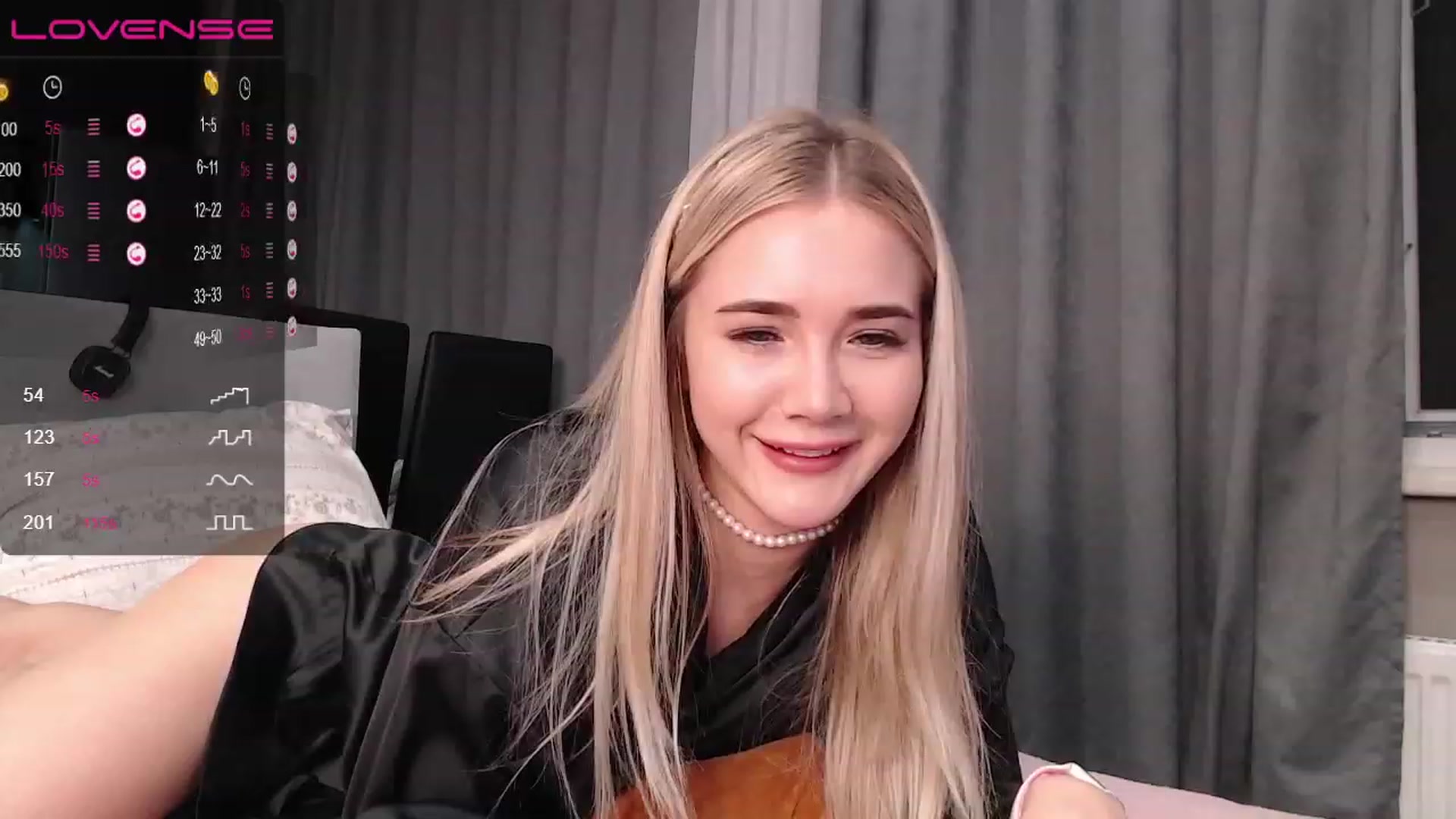 Gallery image thumbnail from HolyMeow's myfreecams stream on, 09/11/2023, 19:49 image 6 of 20