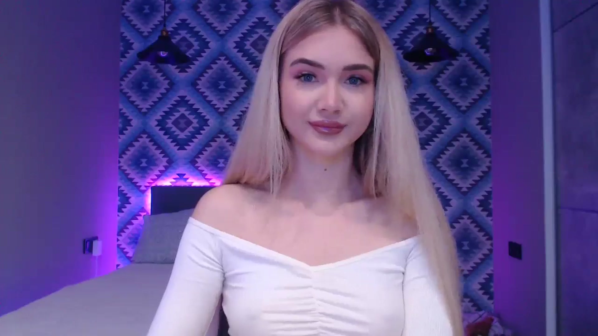 Gallery image thumbnail from HolyMeow's myfreecams stream on, 05/15/2024, 19:27 image 12 of 20