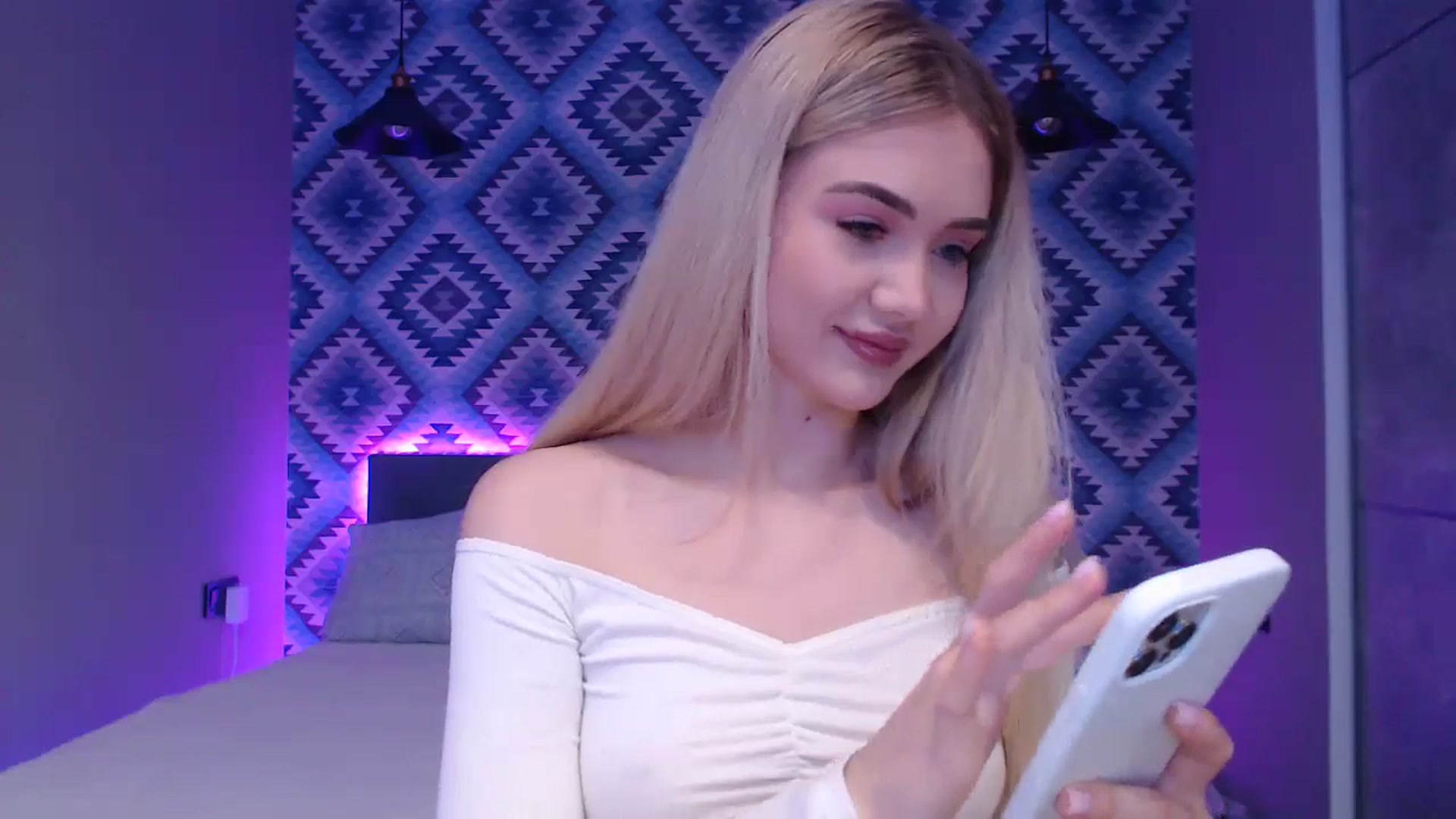 Gallery image thumbnail from HolyMeow's myfreecams stream on, 05/15/2024, 19:27 image 9 of 20