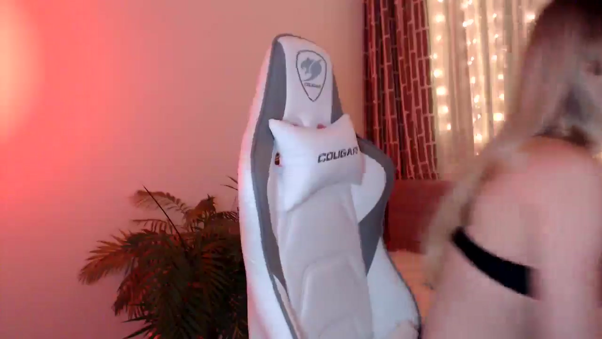 Gallery image thumbnail from HolyMeow's myfreecams stream on, 02/15/2025, 20:45 image 20 of 20