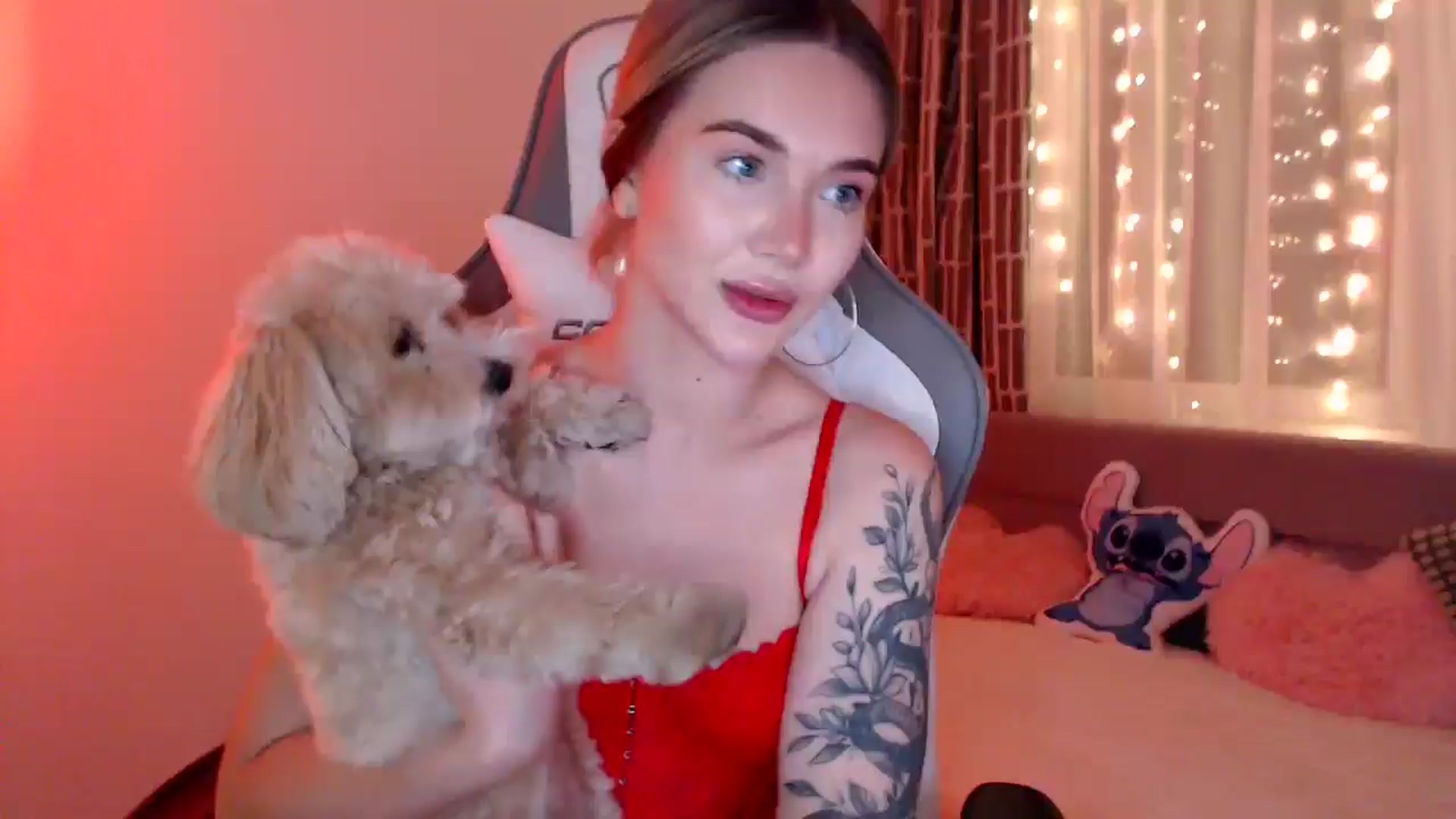 Gallery image thumbnail from HolyMeow's myfreecams stream on, 06/22/2025, 22:07 image 14 of 20