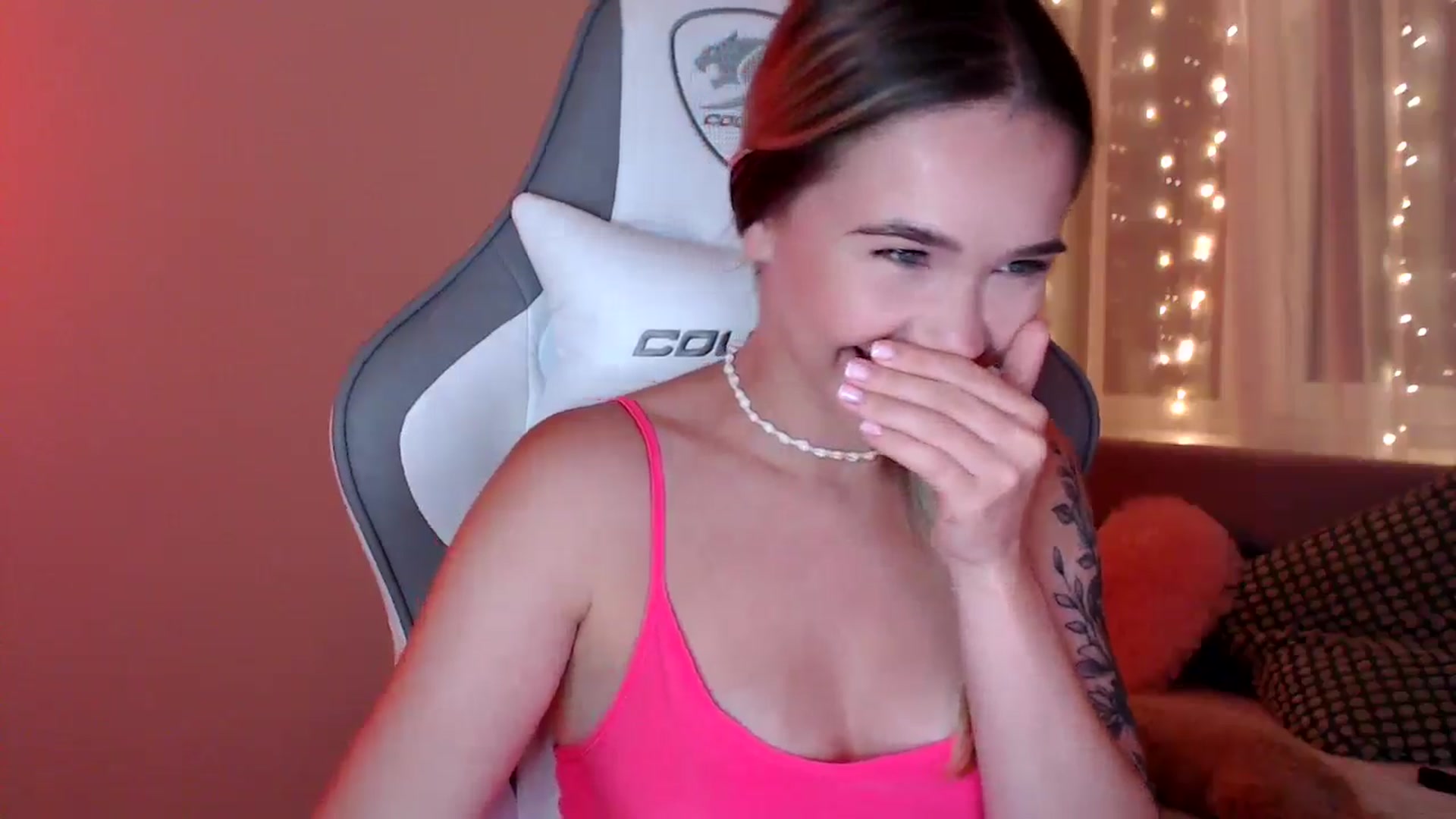 Gallery image thumbnail from HolyMeow's myfreecams stream on, 07/17/2025, 21:18 image 6 of 20