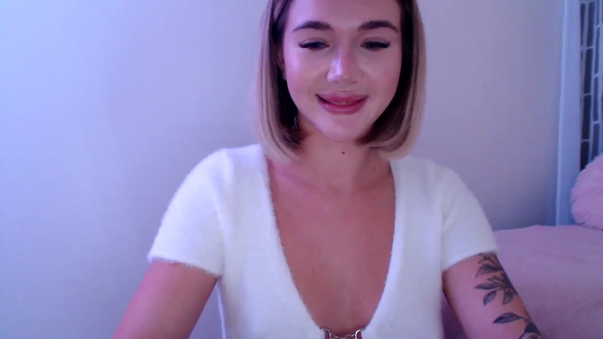 Gallery image thumbnail from HolyMeow's myfreecams stream on, 10/08/2025, 24:21 image 7 of 20