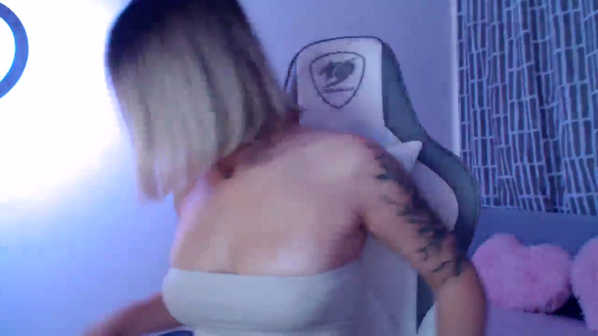 Gallery image thumbnail from HolyMeow's myfreecams stream on, 10/26/2025, 05:12 image 3 of 20