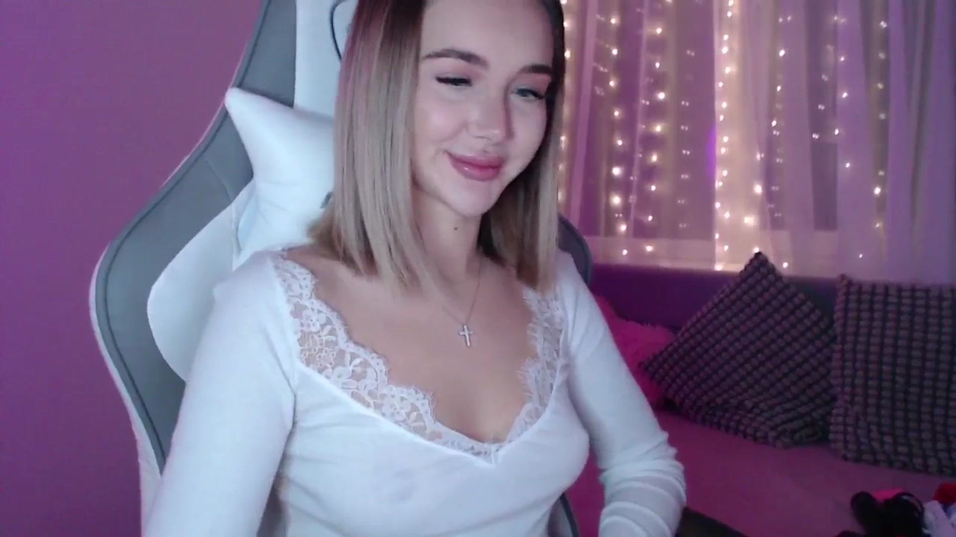 Gallery image thumbnail from HolyMeow's myfreecams stream on, 01/05/2026, 04:21 image 3 of 20