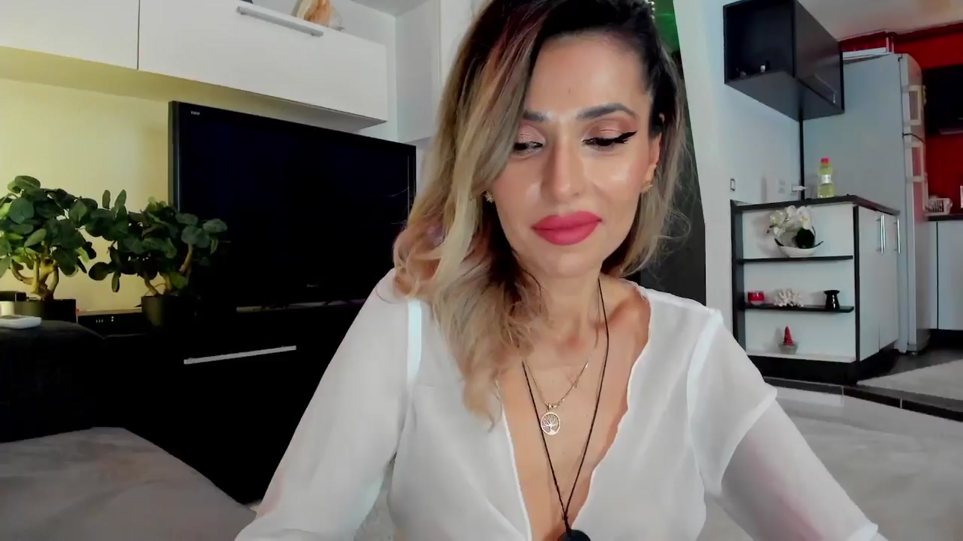 Gallery image thumbnail from HolyVirgin_'s myfreecams stream on, 03/22/2024, 23:32 image 14 of 20