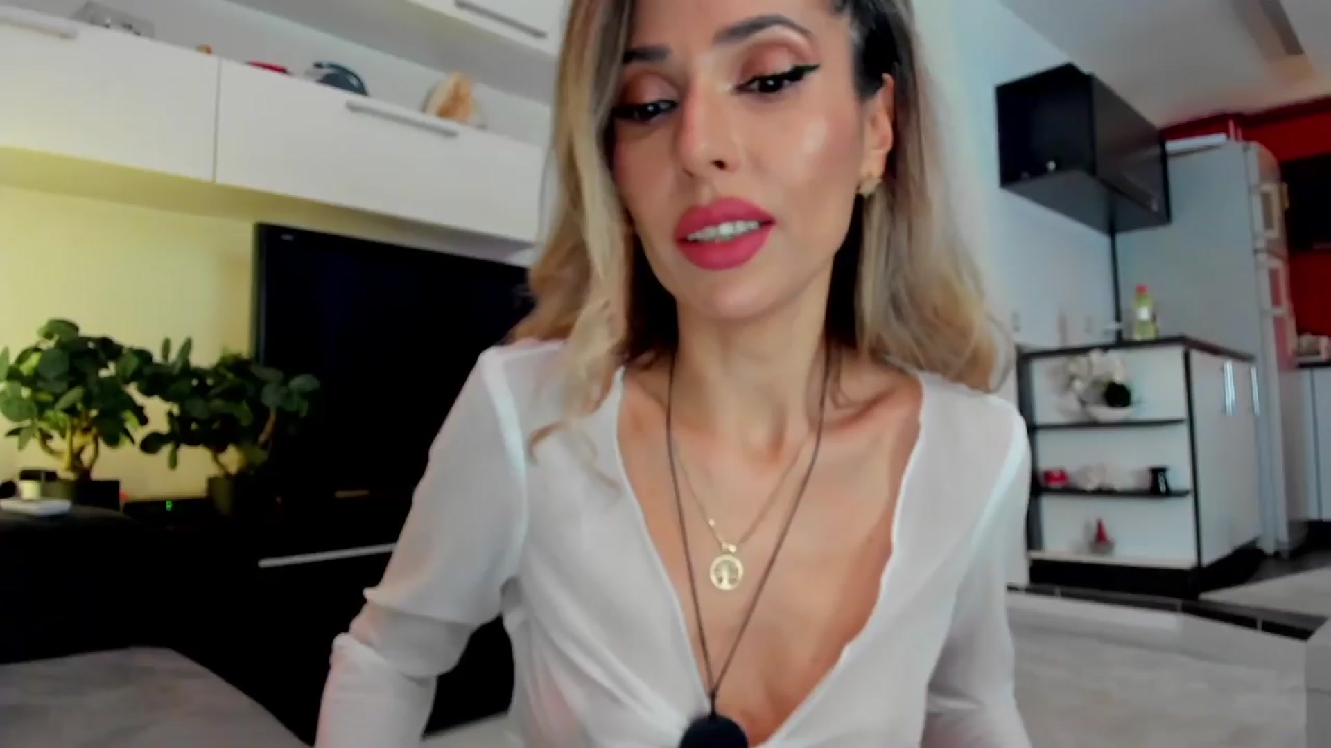 Gallery image thumbnail from HolyVirgin_'s myfreecams stream on, 03/22/2024, 23:32 image 15 of 20