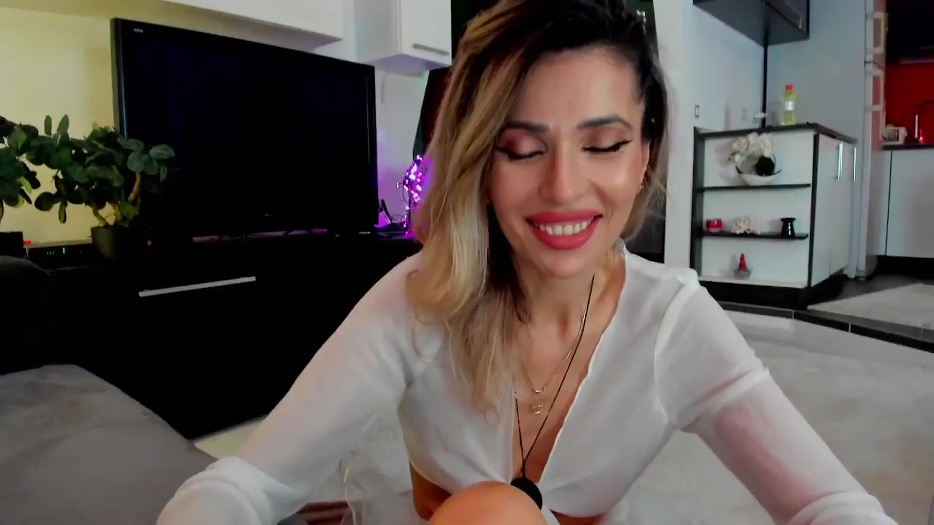 Gallery image thumbnail from HolyVirgin_'s myfreecams stream on, 03/22/2024, 23:32 image 7 of 20