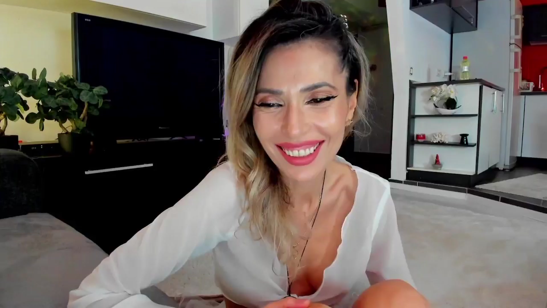Gallery image thumbnail from HolyVirgin_'s myfreecams stream on, 03/22/2024, 23:32 image 3 of 20