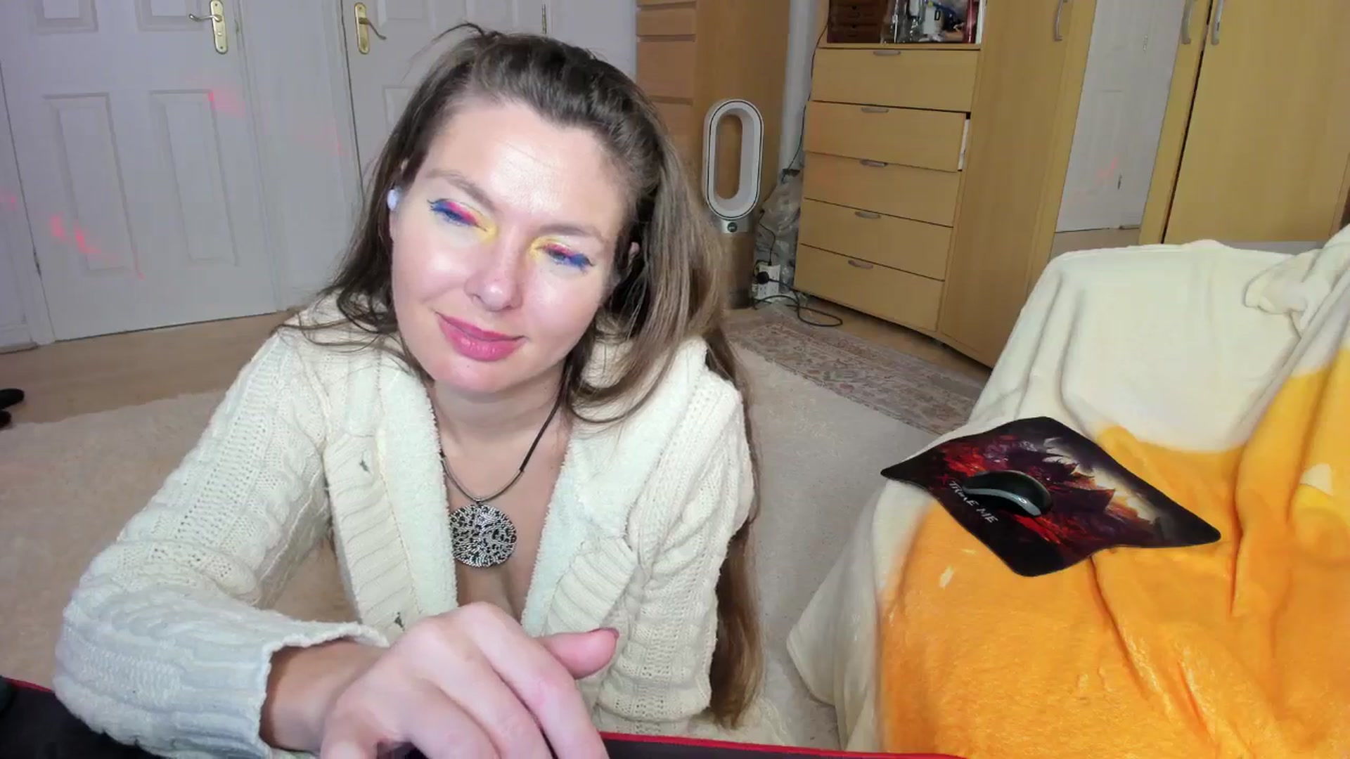 Gallery image thumbnail from HolzKoepfchen's myfreecams stream on, 01/02/2026, 24:29 image 17 of 20