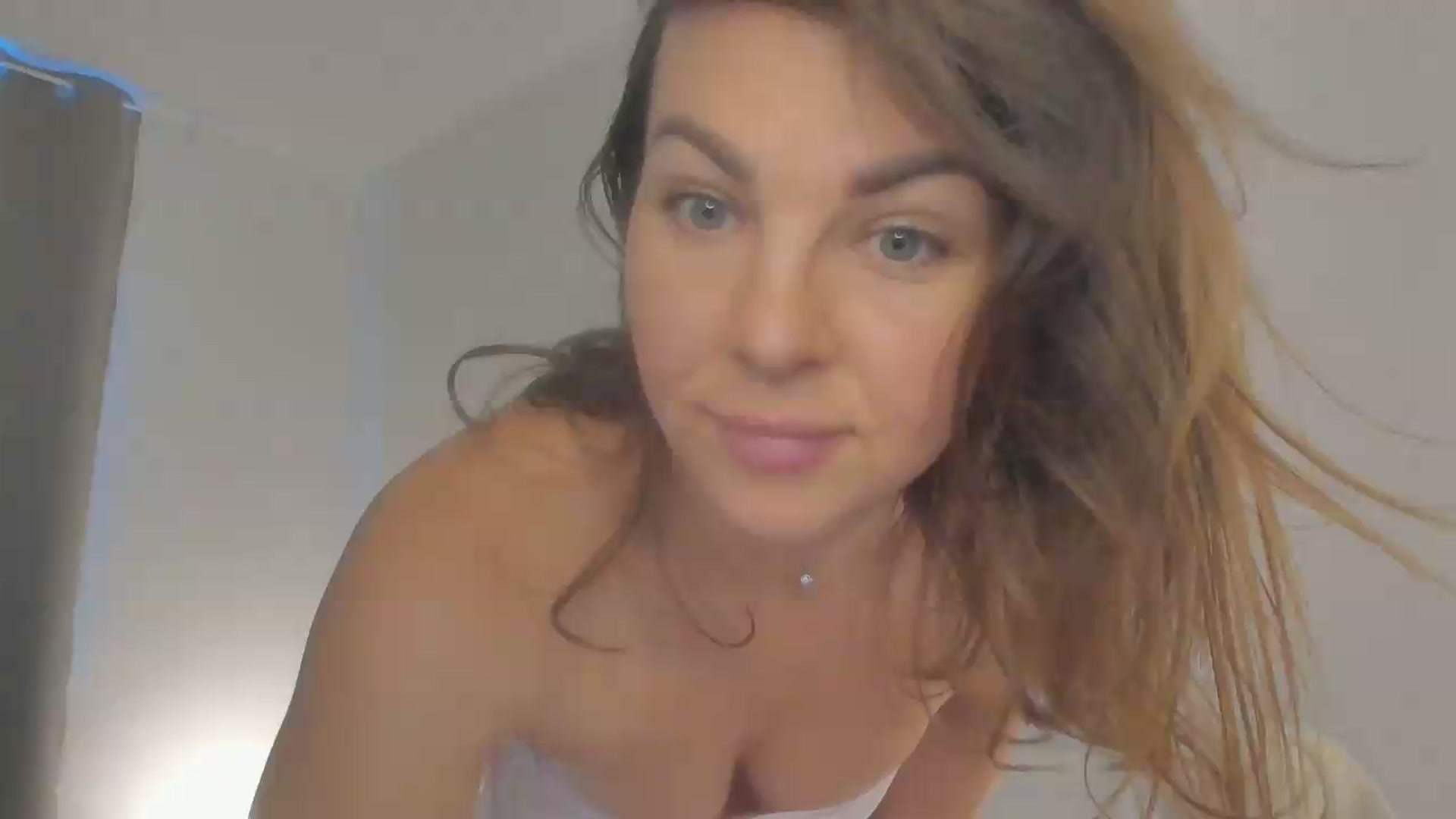 Gallery image thumbnail from Homegirll's myfreecams stream on, 08/26/2026, 11:47 image 1 of 20