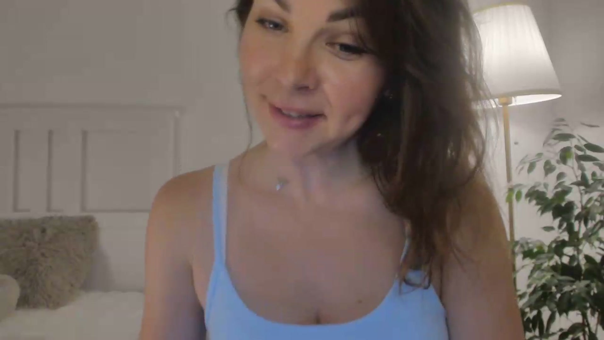 Gallery image thumbnail from Homegirll's myfreecams stream on, 08/28/2026, 13:41 image 13 of 20