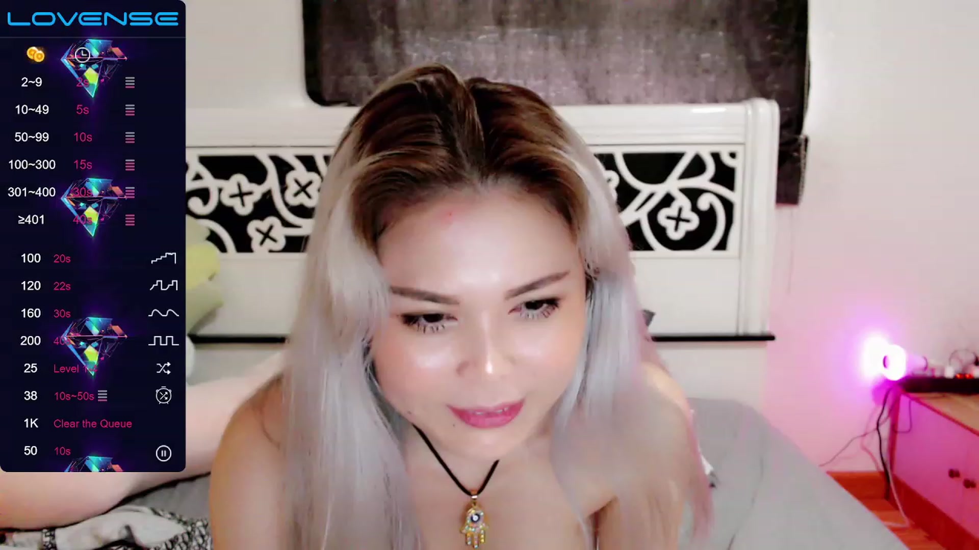 Gallery image thumbnail from HomelessCutie's myfreecams stream on, 11/19/2022, 08:02 image 18 of 20