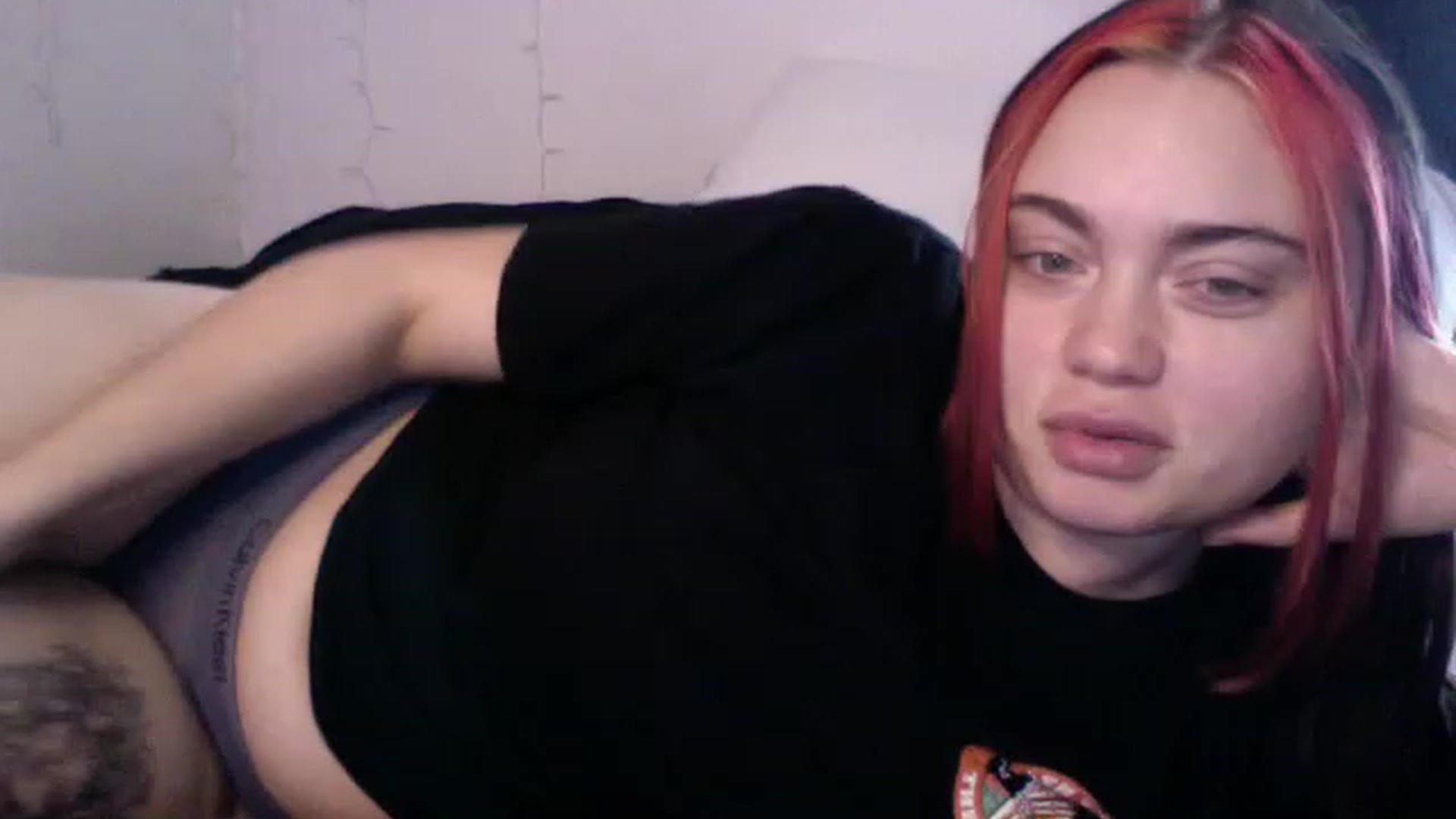 Gallery image thumbnail from HoneyAdams's myfreecams stream on, 11/17/2022, 19:58 image 10 of 20