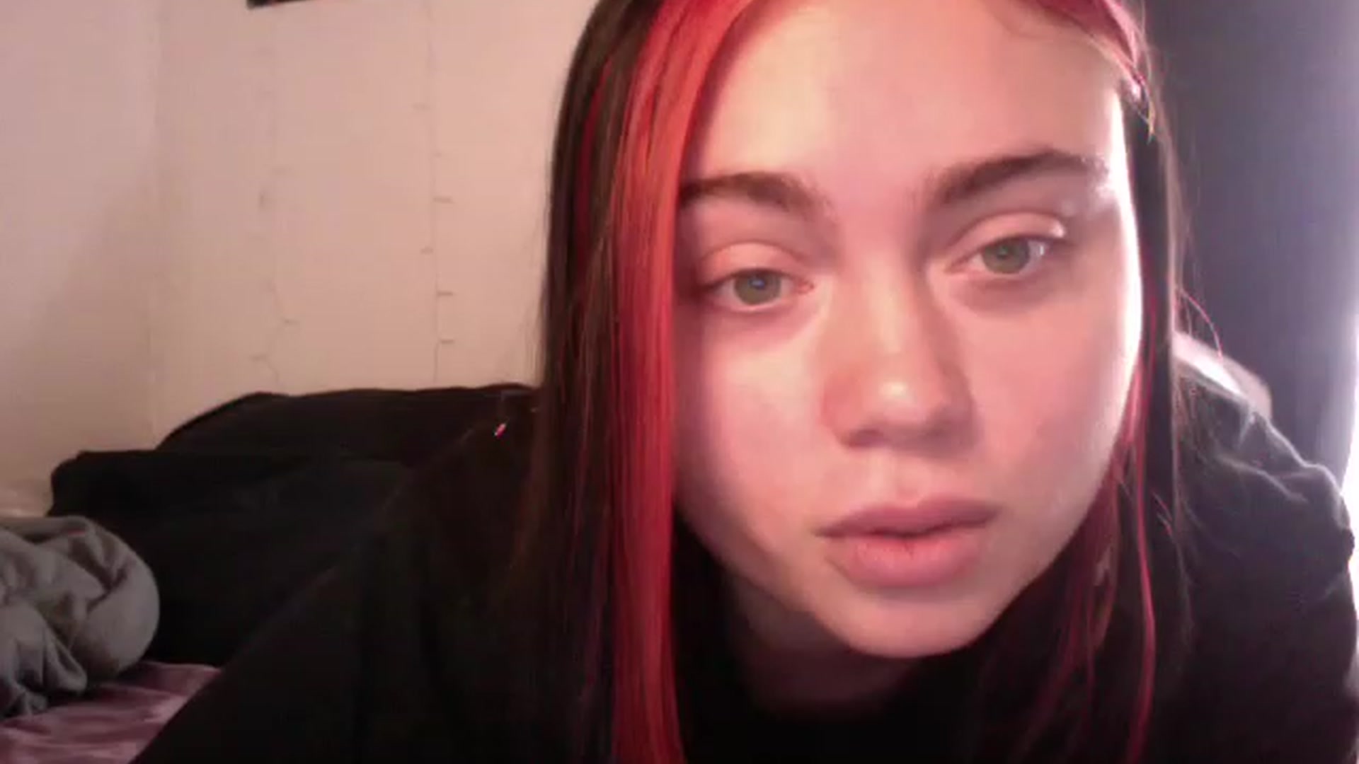 Gallery image thumbnail from HoneyAdams's myfreecams stream on, 11/17/2022, 20:46 image 9 of 20