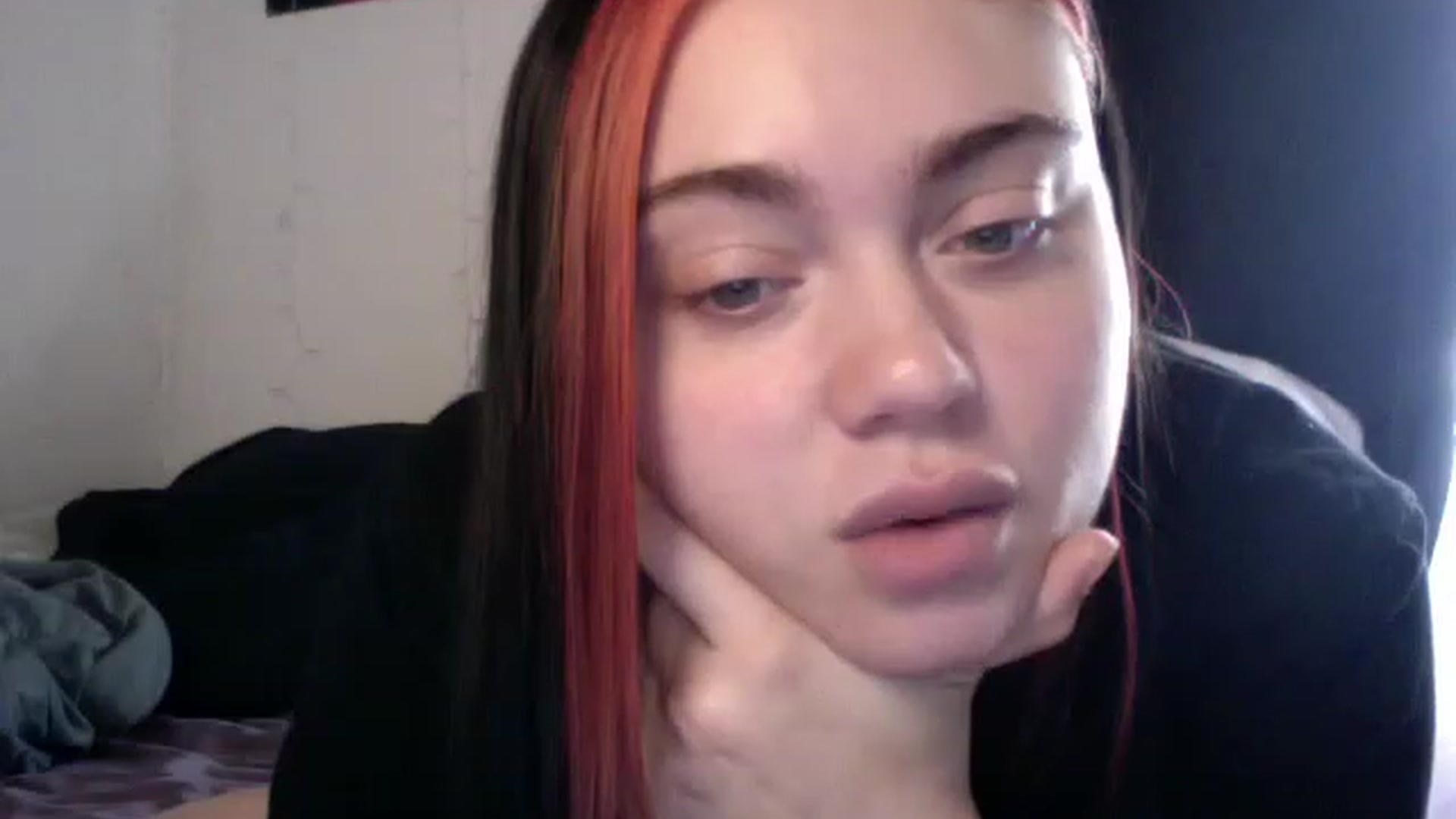 Gallery image thumbnail from HoneyAdams's myfreecams stream on, 11/17/2022, 20:46 image 7 of 20