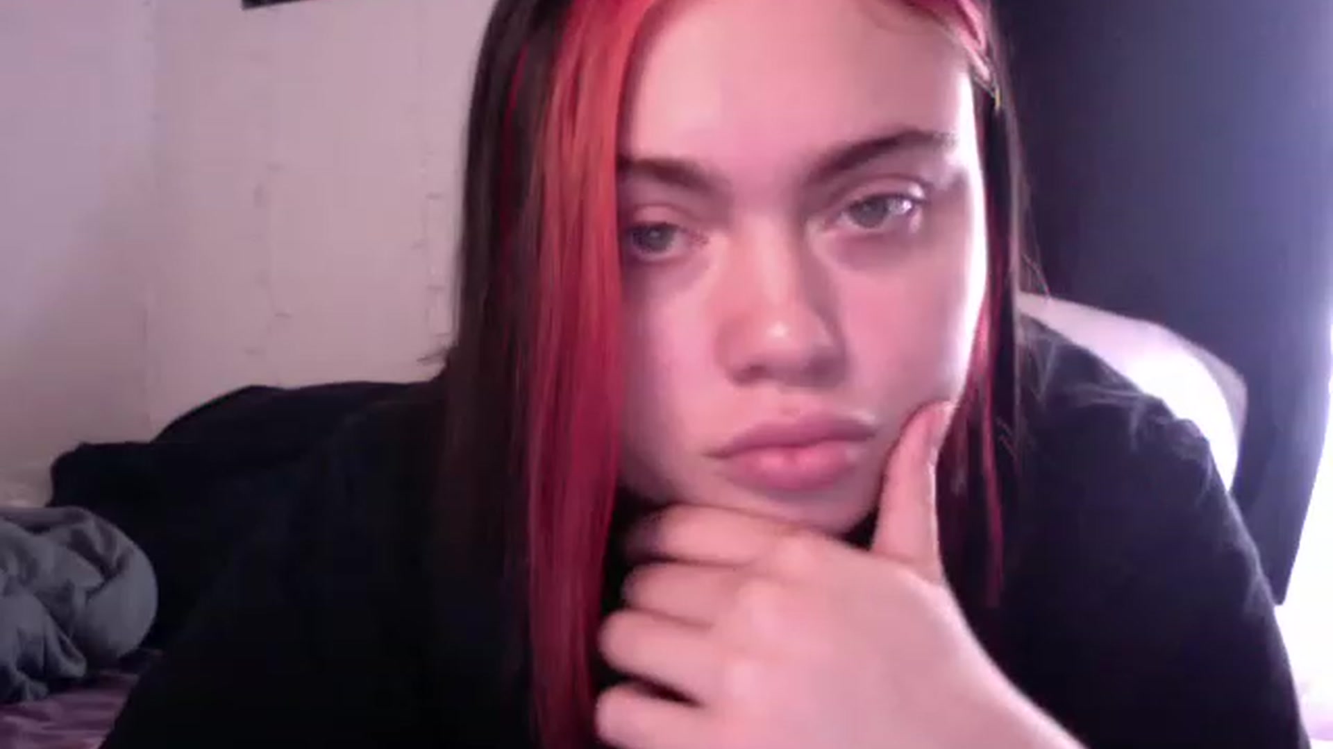 Gallery image thumbnail from HoneyAdams's myfreecams stream on, 11/17/2022, 20:46 image 8 of 20