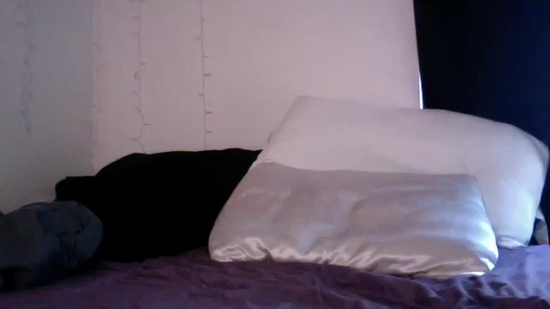 Gallery image thumbnail from HoneyAdams's myfreecams stream on, 11/17/2022, 21:26 image 15 of 20