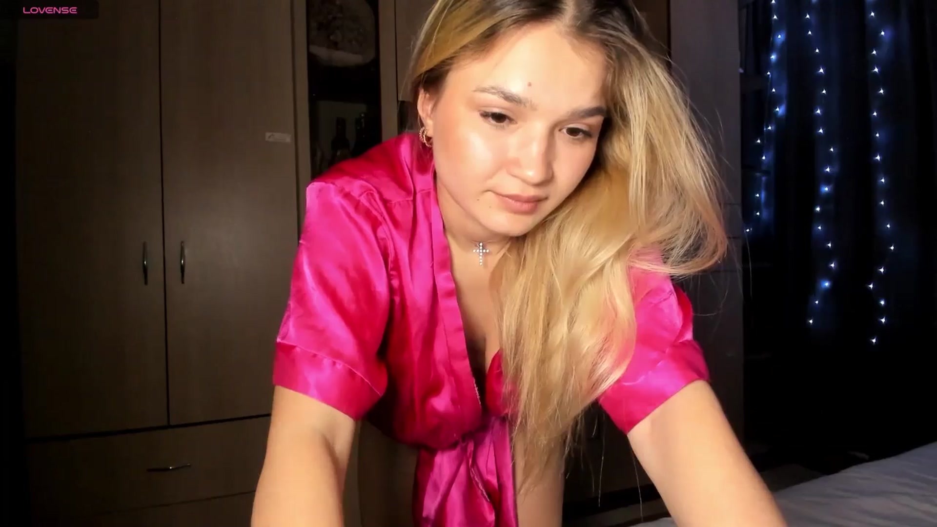 Gallery image thumbnail from HoneyBunnyy's myfreecams stream on, 03/31/2026, 02:07 image 6 of 20