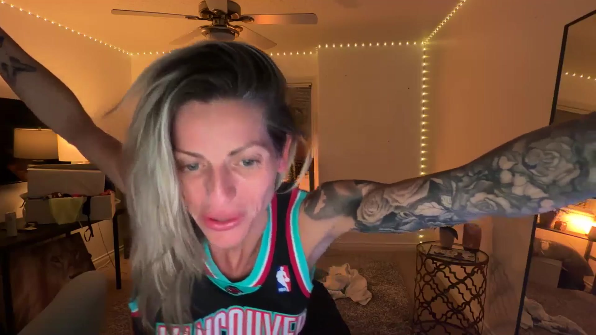 Gallery image thumbnail from HoneyHaus's myfreecams stream on, 09/07/2025, 09:56 image 5 of 20