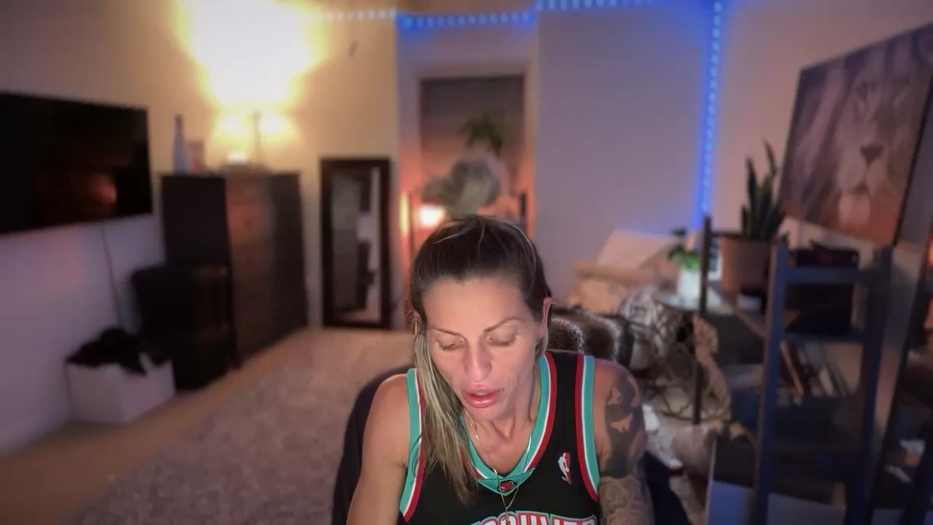 Gallery image thumbnail from HoneyHaus's myfreecams stream on, 09/14/2025, 08:46 image 17 of 20
