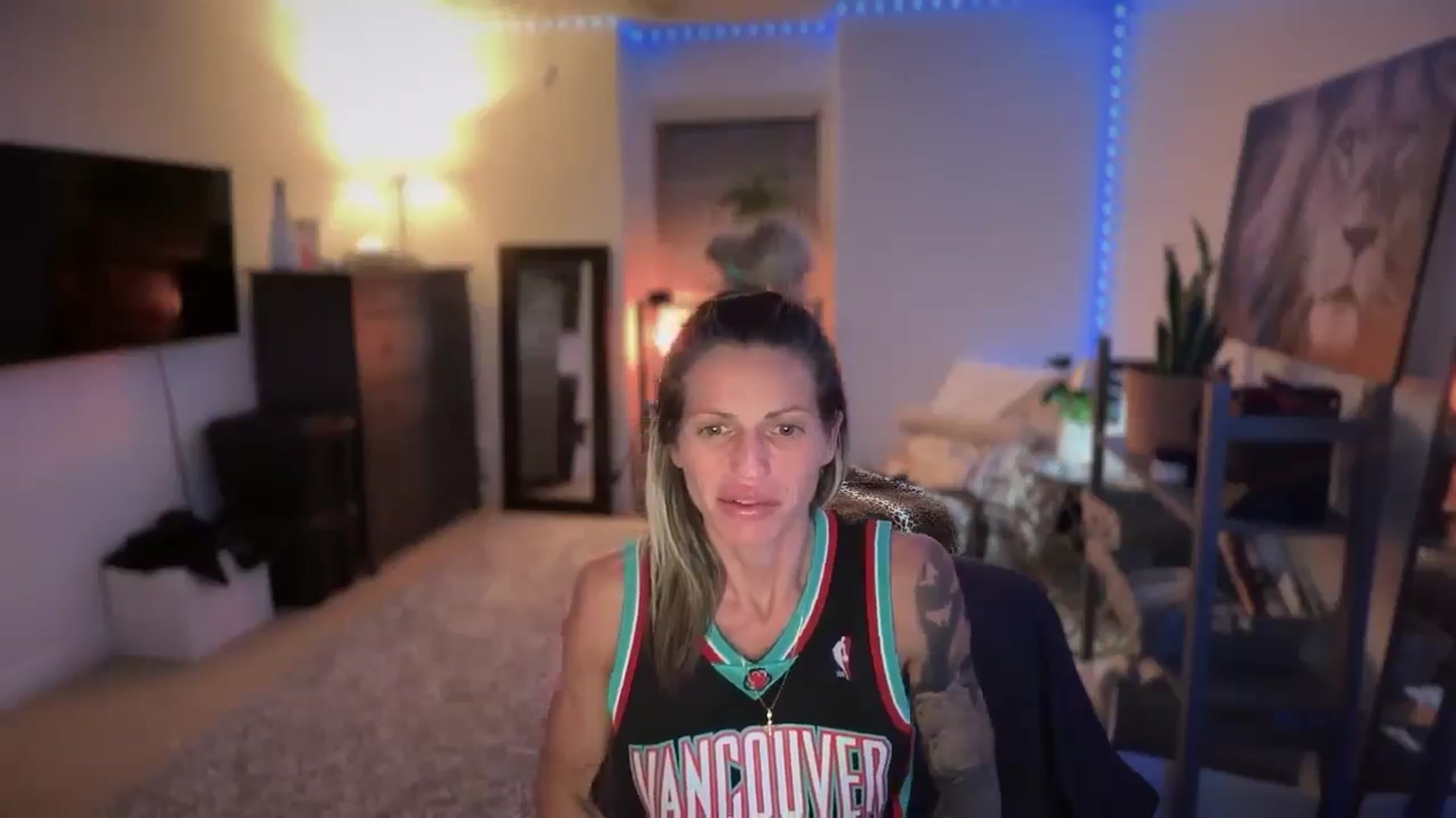 Gallery image thumbnail from HoneyHaus's myfreecams stream on, 09/14/2025, 08:46 image 8 of 20
