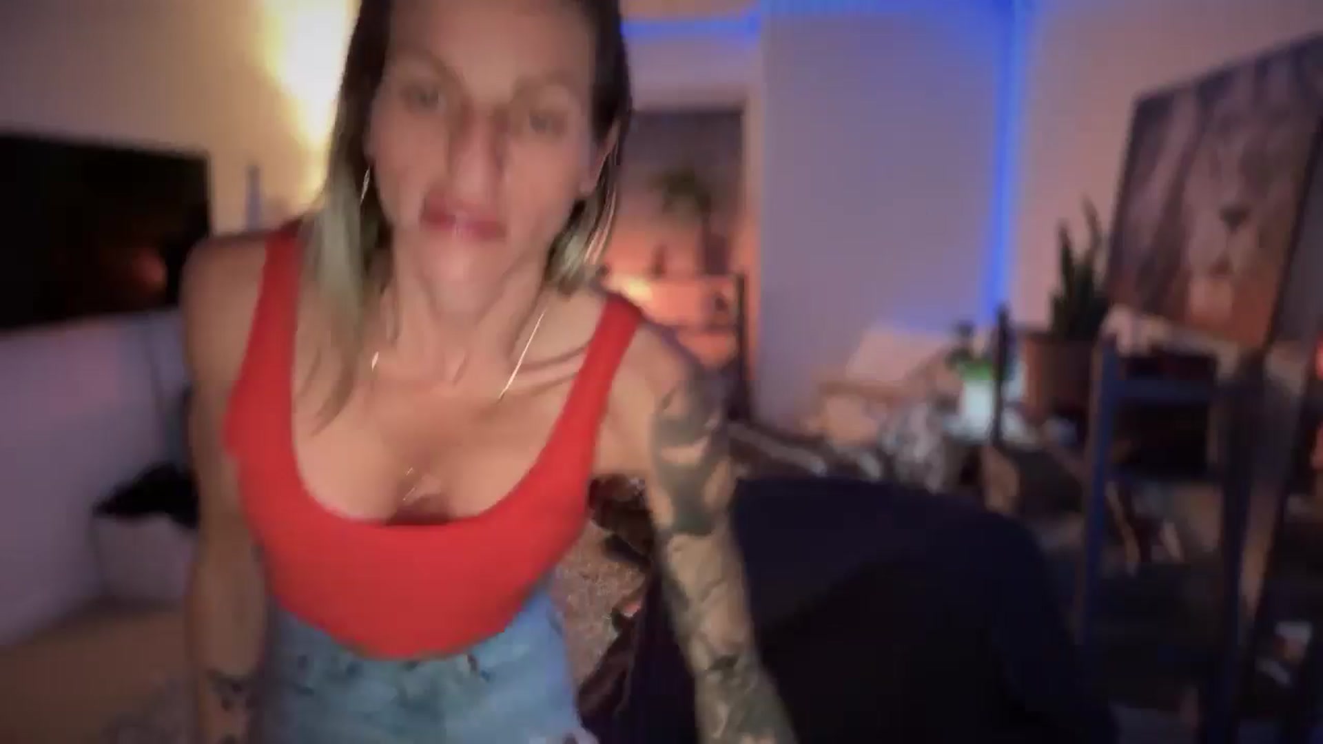 Gallery image thumbnail from HoneyHaus's myfreecams stream on, 09/14/2025, 09:38 image 1 of 20