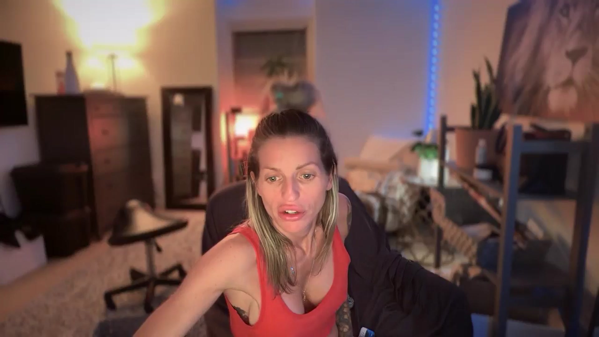 Gallery image thumbnail from HoneyHaus's myfreecams stream on, 09/14/2025, 12:03 image 7 of 20
