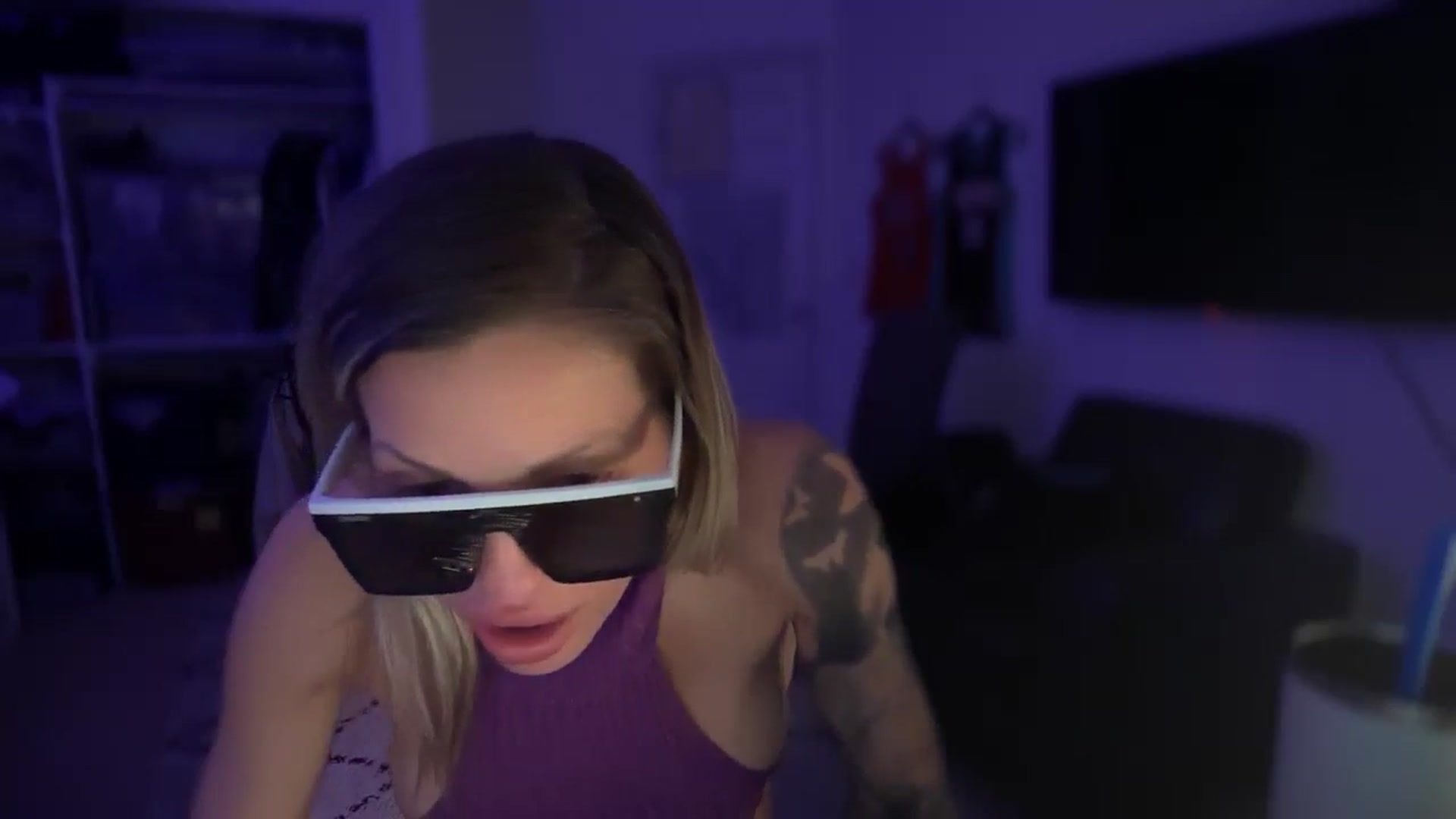Gallery image thumbnail from HoneyHaus's myfreecams stream on, 12/09/2025, 12:56 image 3 of 20