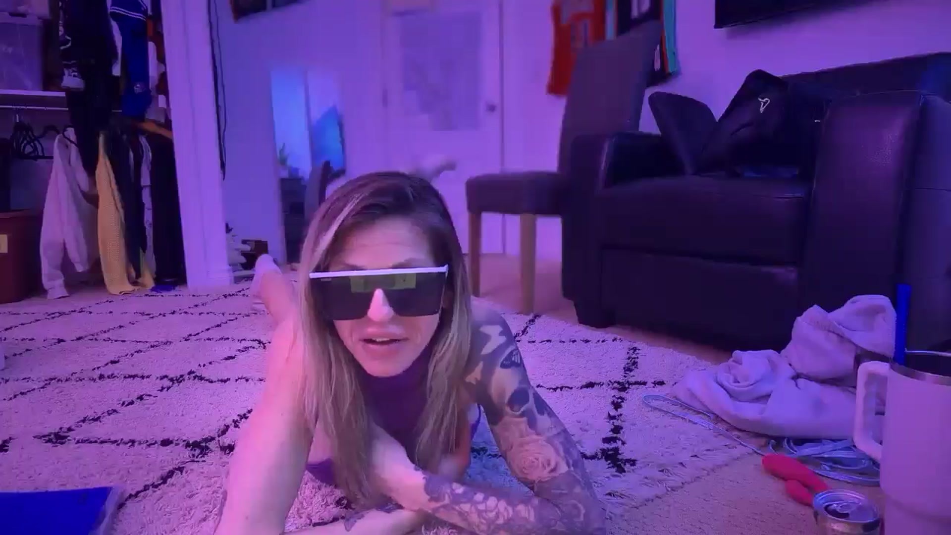 Gallery image thumbnail from HoneyHaus's myfreecams stream on, 12/09/2025, 16:02 image 10 of 20