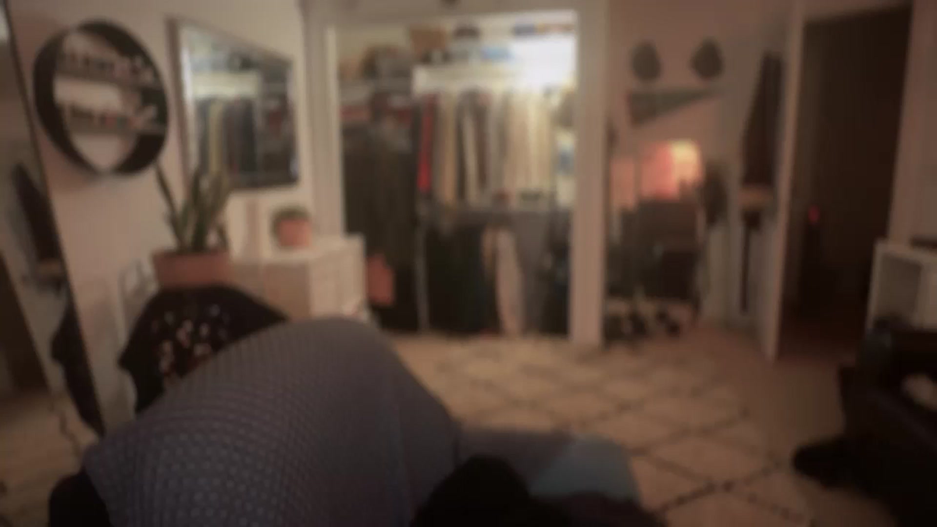 Gallery image thumbnail from HoneyHaus's myfreecams stream on, 12/17/2025, 08:31 image 5 of 20