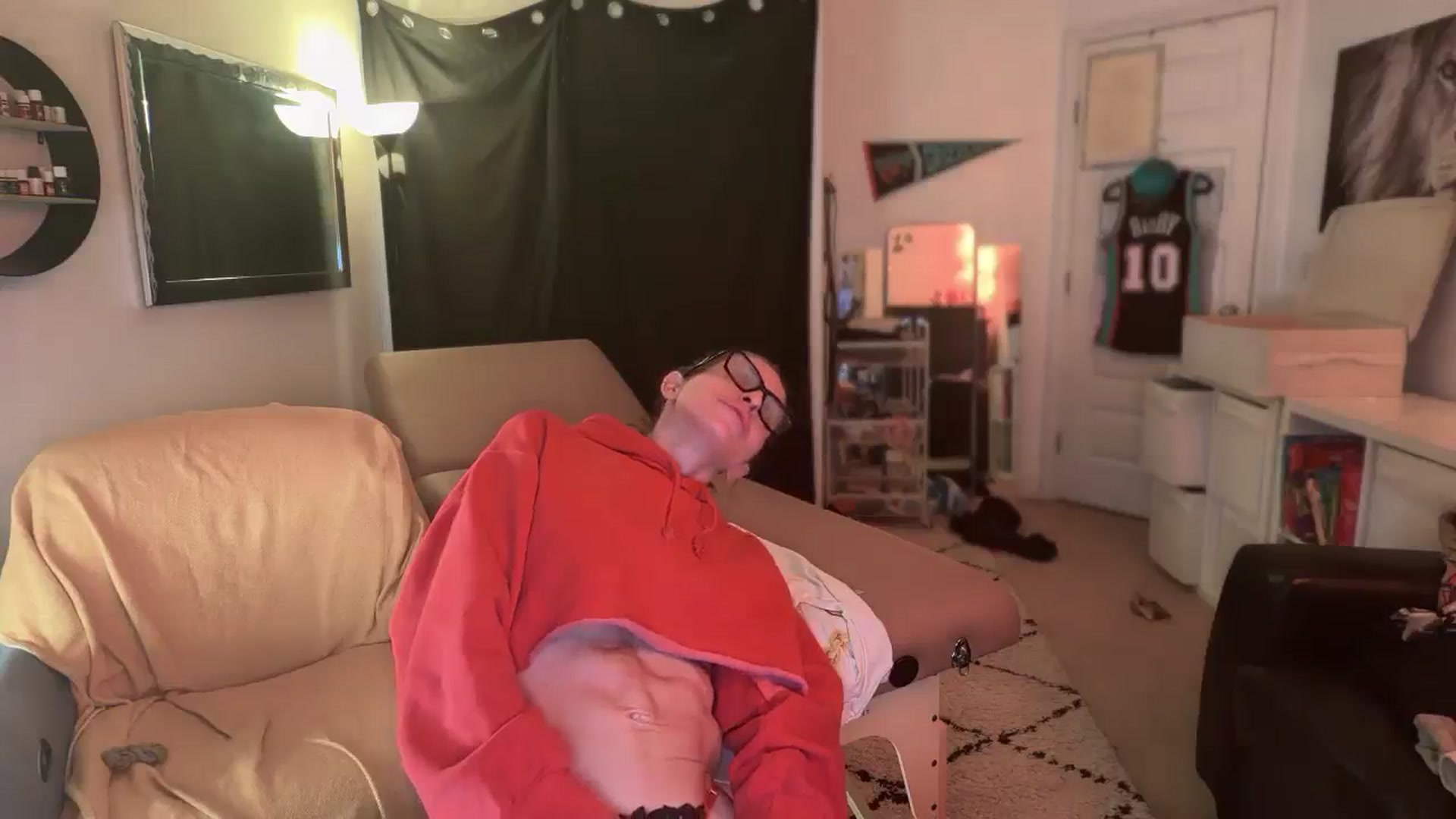 Gallery image thumbnail from HoneyHaus's myfreecams stream on, 12/23/2025, 15:29 image 3 of 20