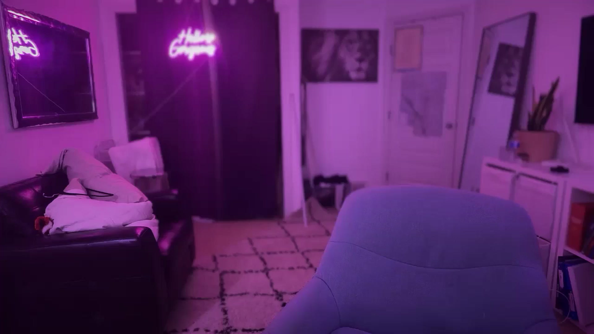 Gallery image thumbnail from HoneyHaus's myfreecams stream on, 12/31/2025, 11:04 image 20 of 20