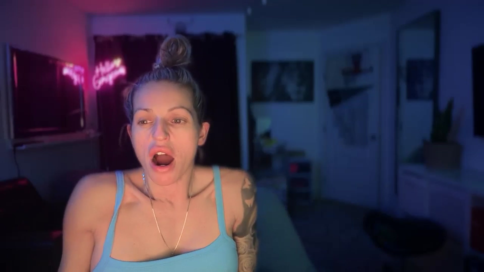 Gallery image thumbnail from HoneyHaus's myfreecams stream on, 01/06/2026, 07:33 image 13 of 20