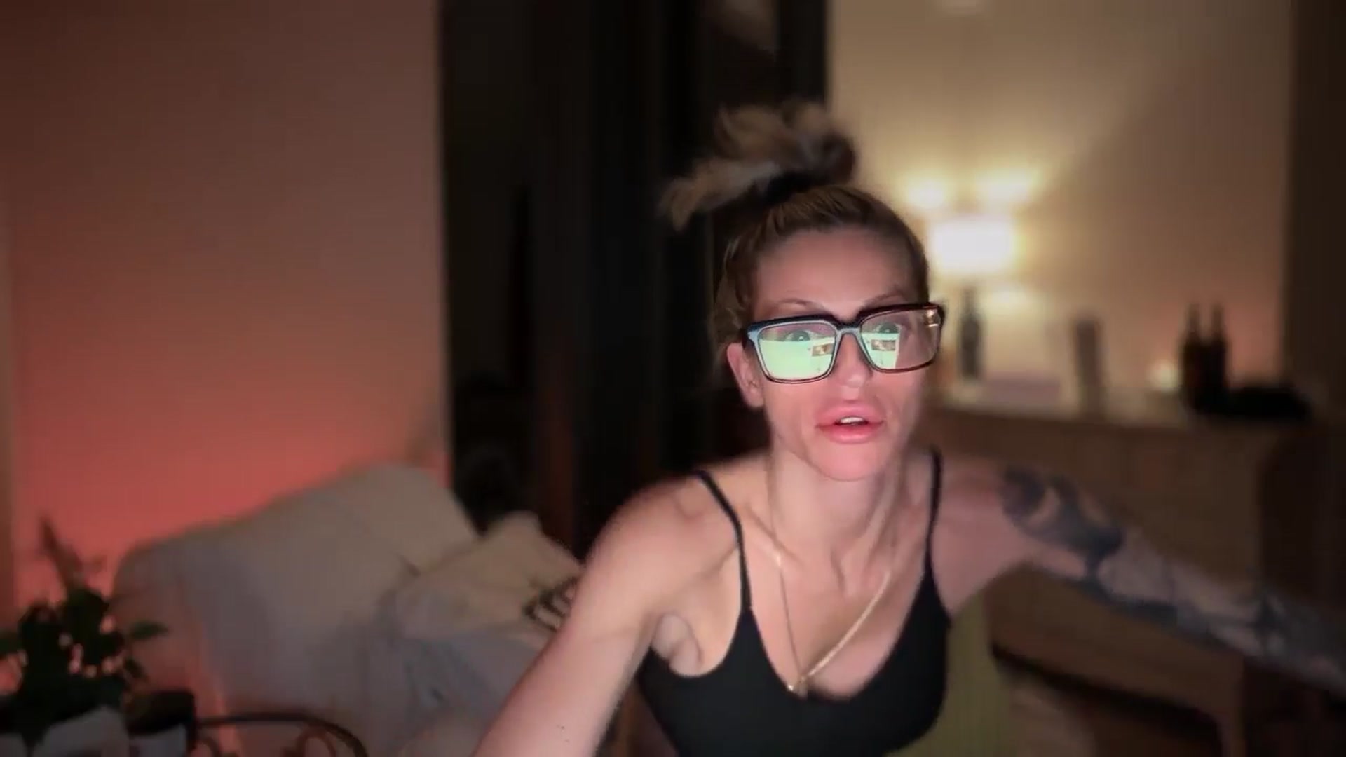 Gallery image thumbnail from HoneyHaus's myfreecams stream on, 01/23/2026, 12:16 image 4 of 20