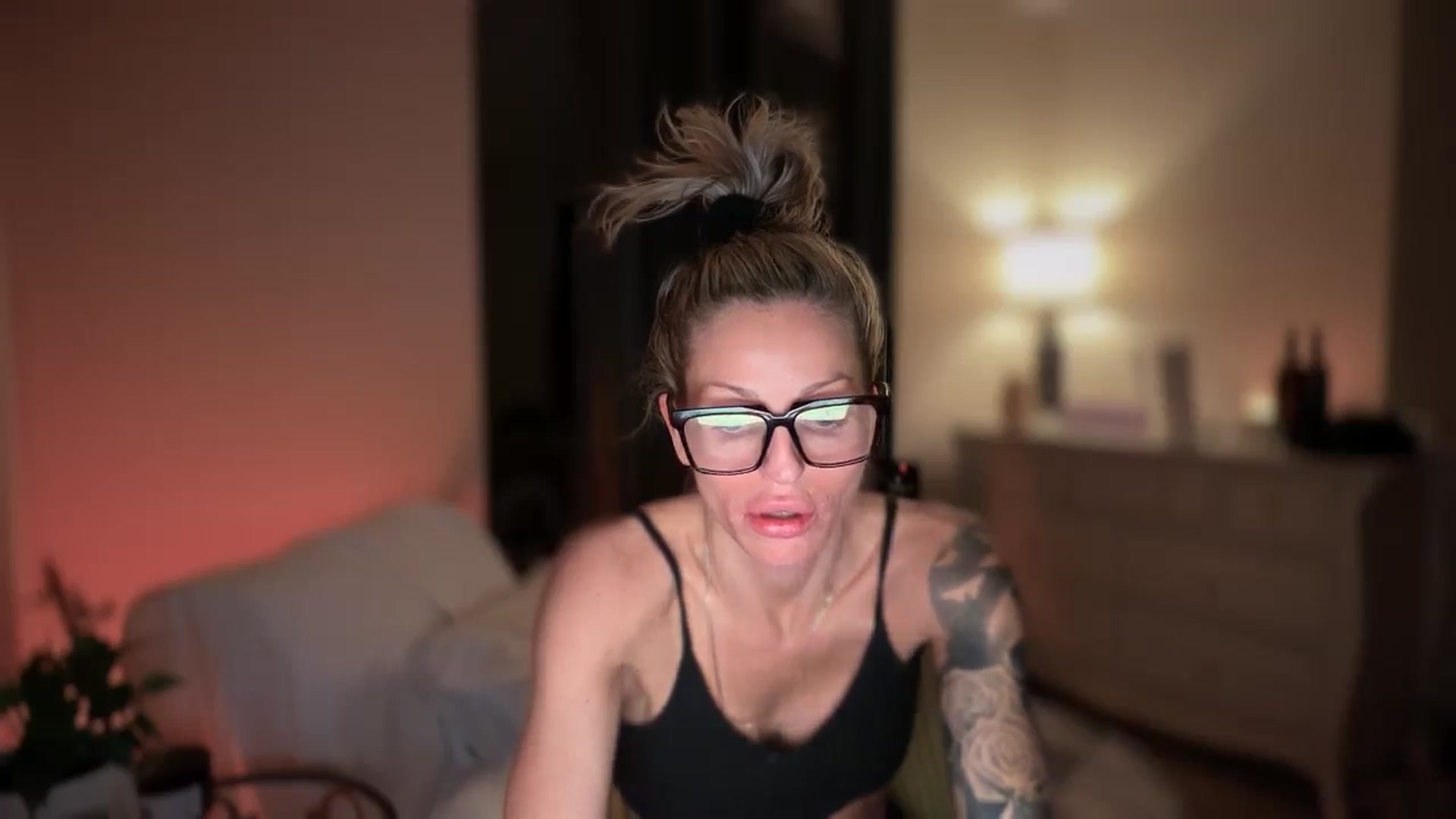 Gallery image thumbnail from HoneyHaus's myfreecams stream on, 01/23/2026, 12:16 image 3 of 20